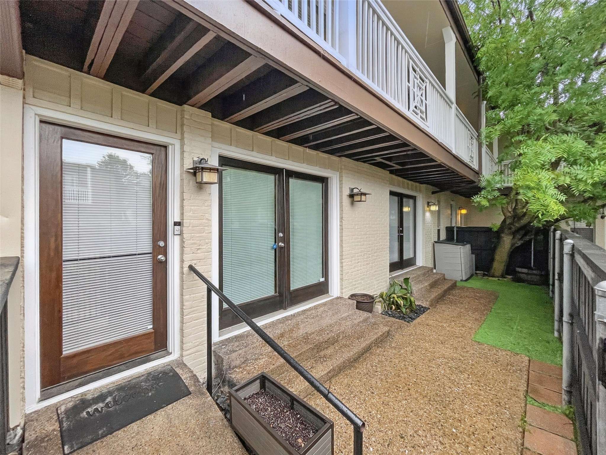 Dallas, TX 75206,5934 Sandhurst LN #107