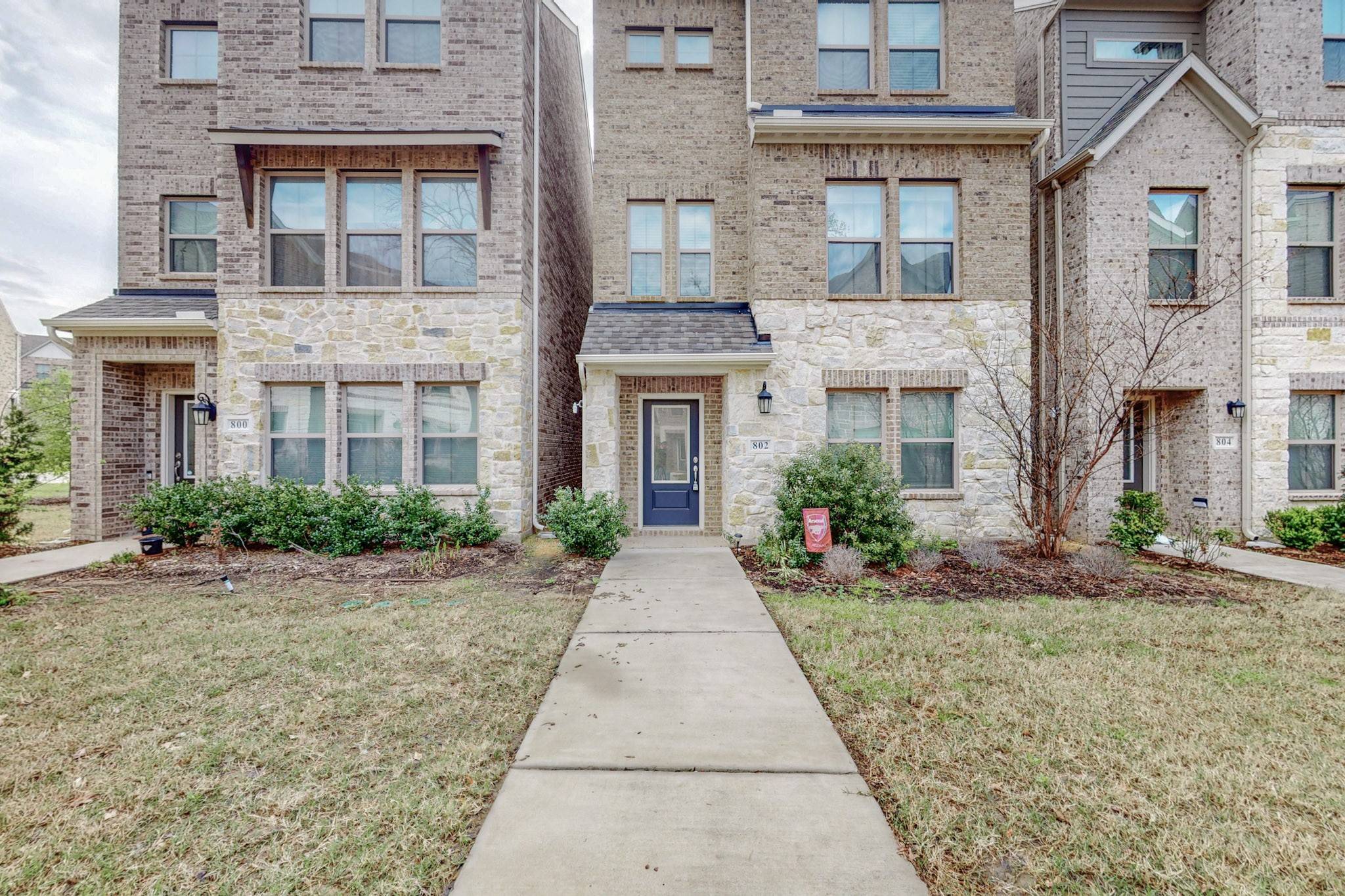 Euless, TX 76040,802 Tennessee DR