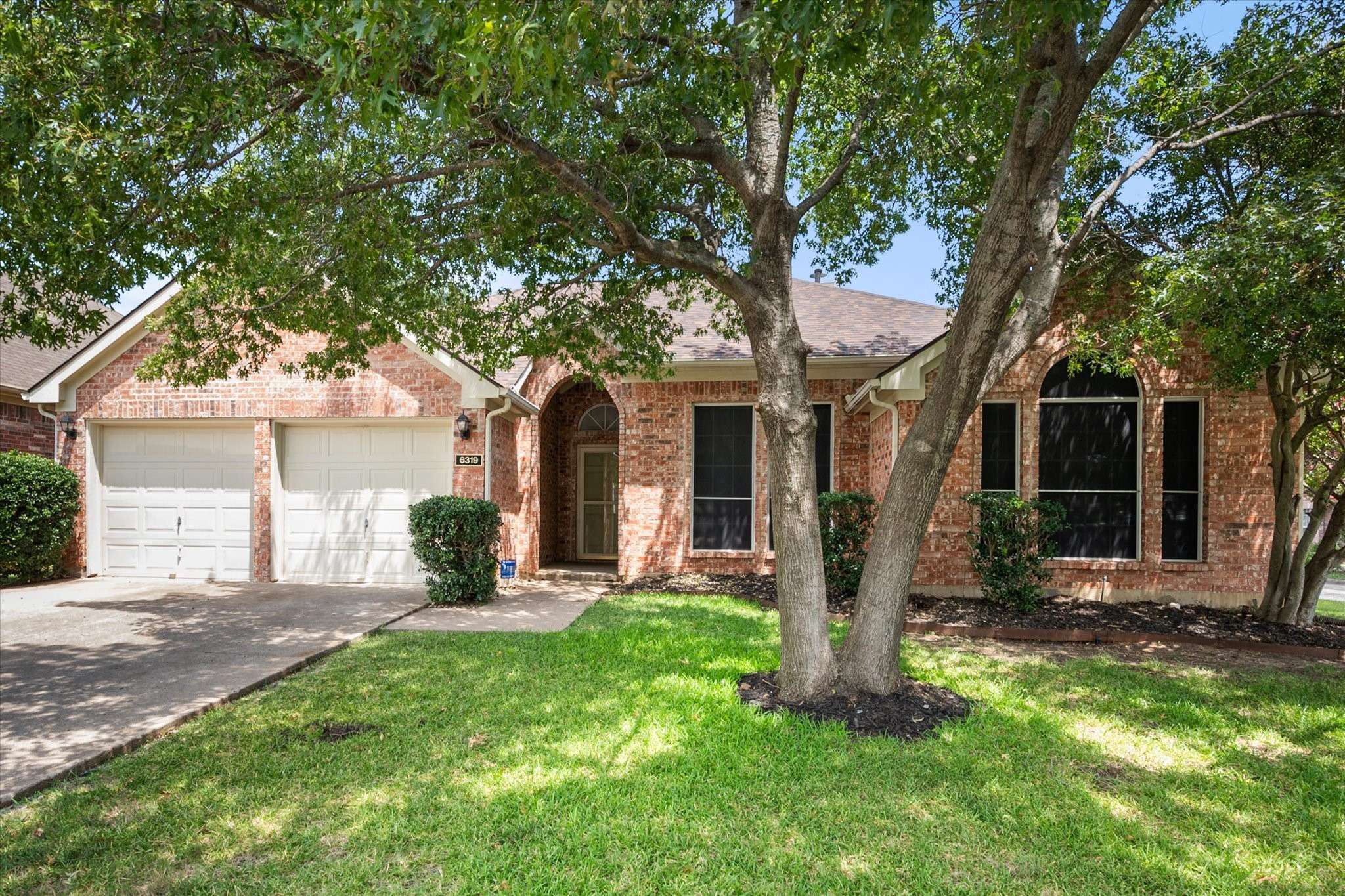 Arlington, TX 76001,6319 Woolwich DR