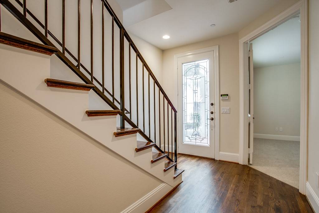 Dallas, TX 75219,4502 Holland AVE #206