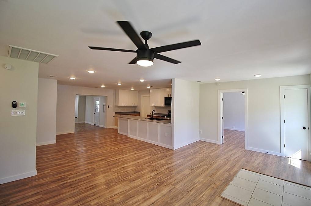 Cedar Hill, TX 75104,1212 Neptune DR