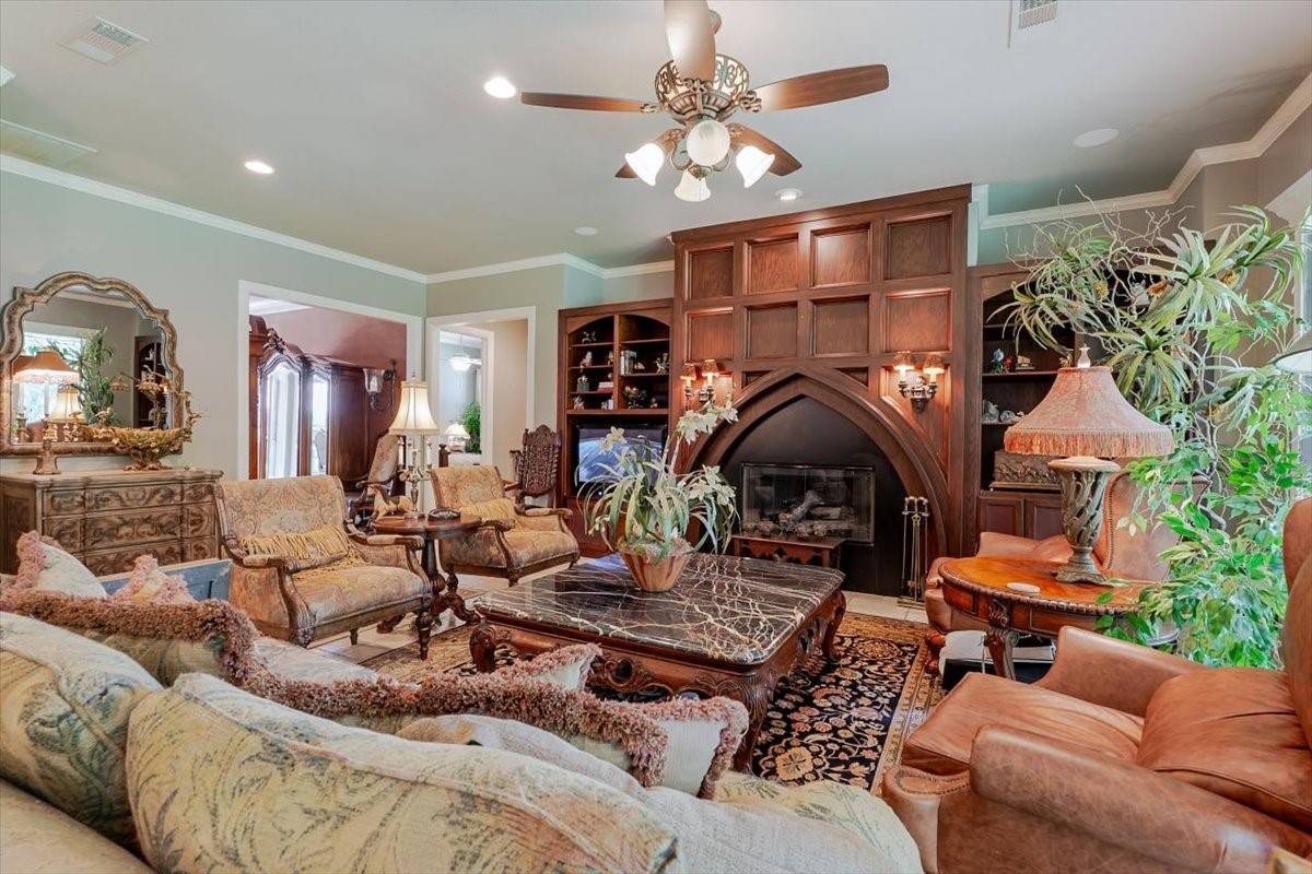Fort Worth, TX 76116,5133 Sealands LN