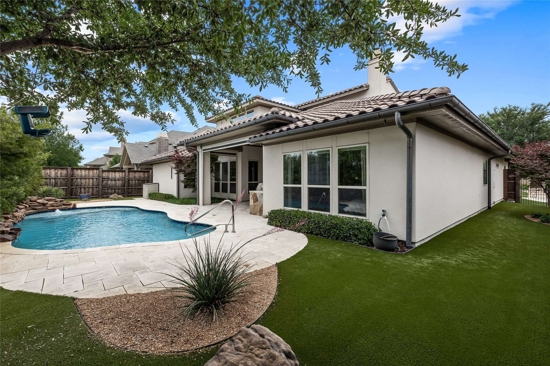 Irving, TX 75039,655 Creekway DR