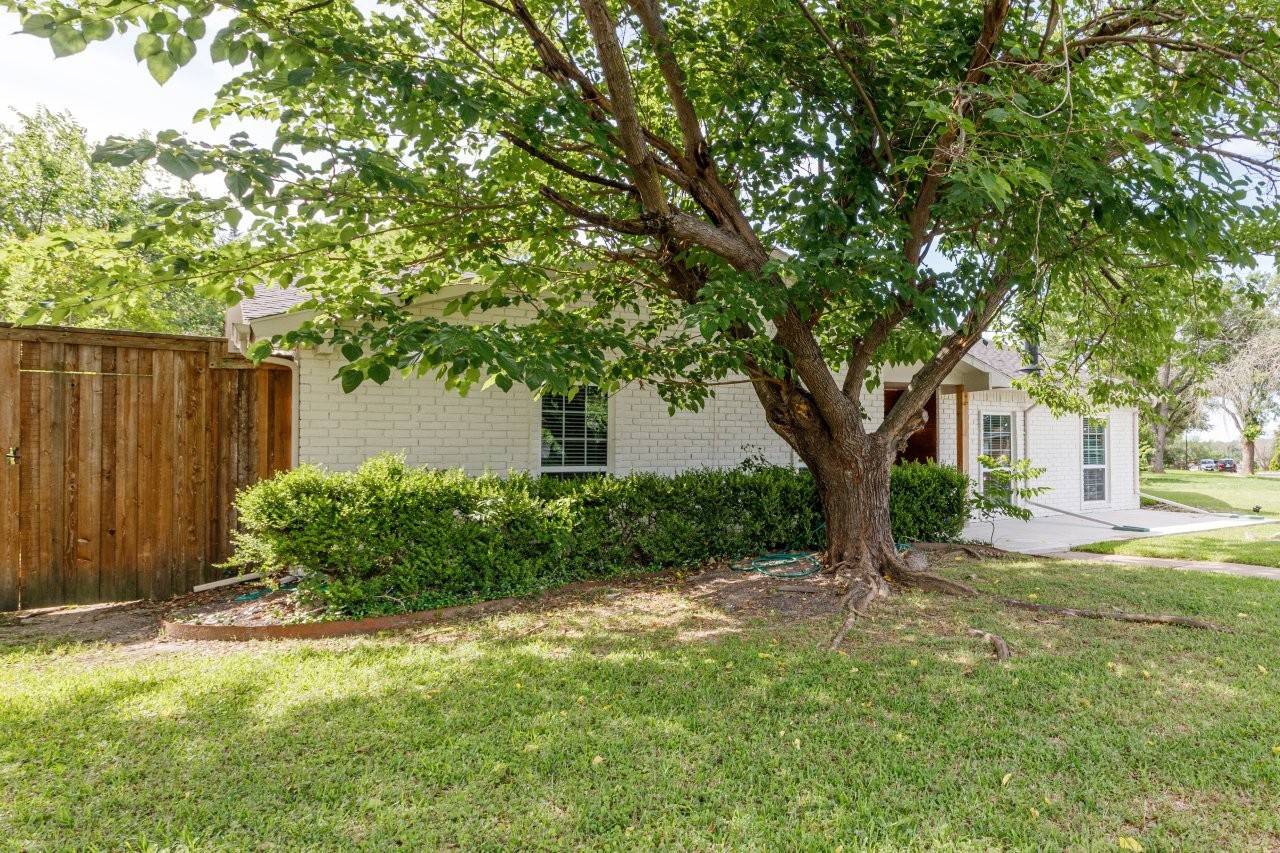 Garland, TX 75043,3510 Knoll Point DR