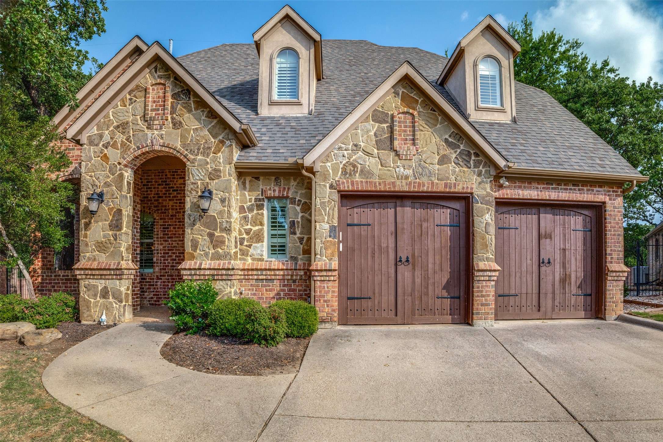 Hurst, TX 76054,3420 Grayson CT