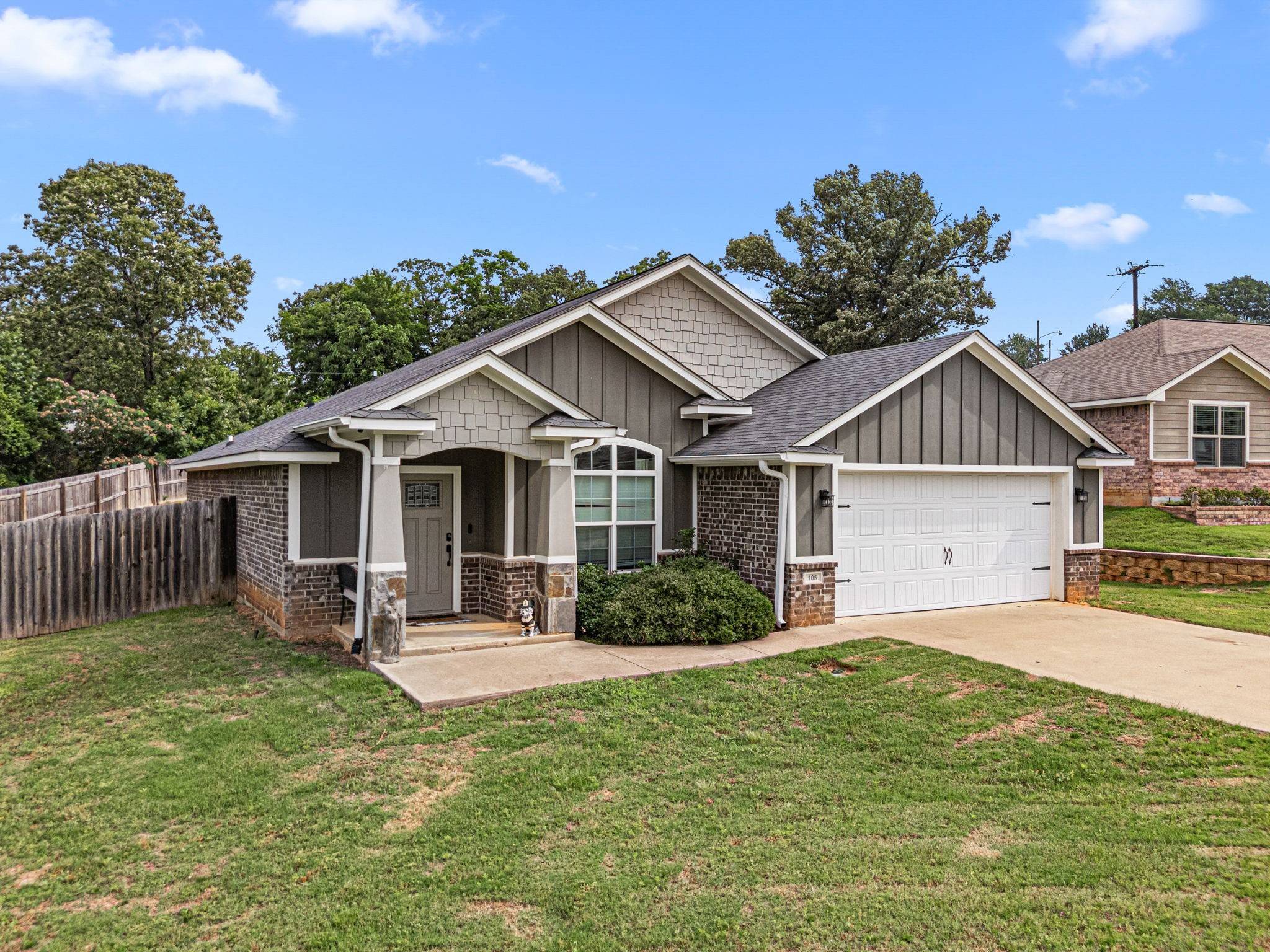 Lindale, TX 75771,105 Mission Crest CIR