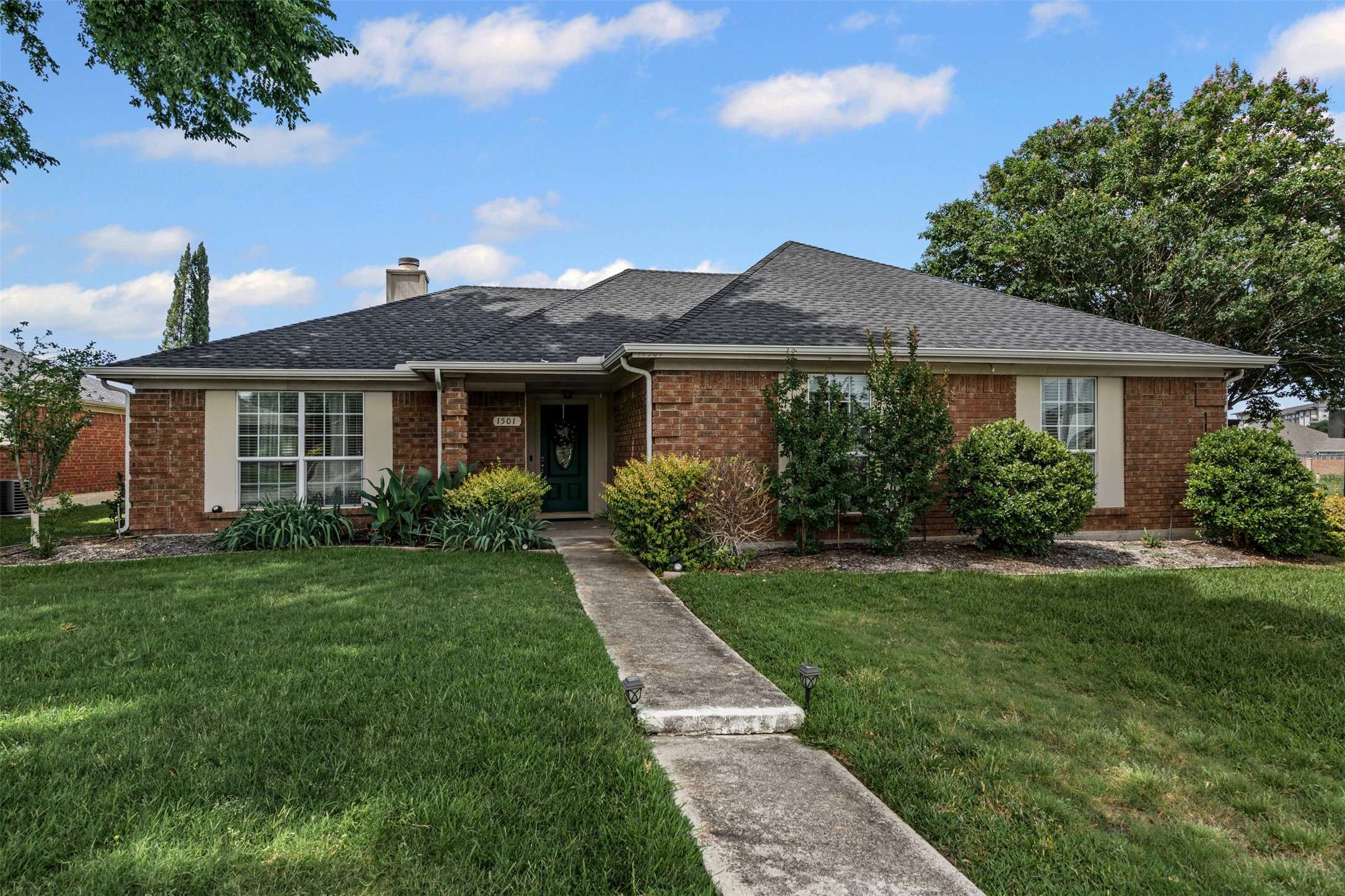 Lewisville, TX 75077,1501 Summerwind LN