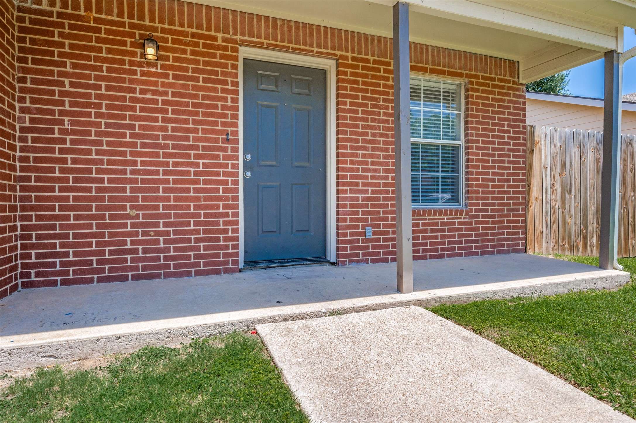 Irving, TX 75060,2521 Markland ST