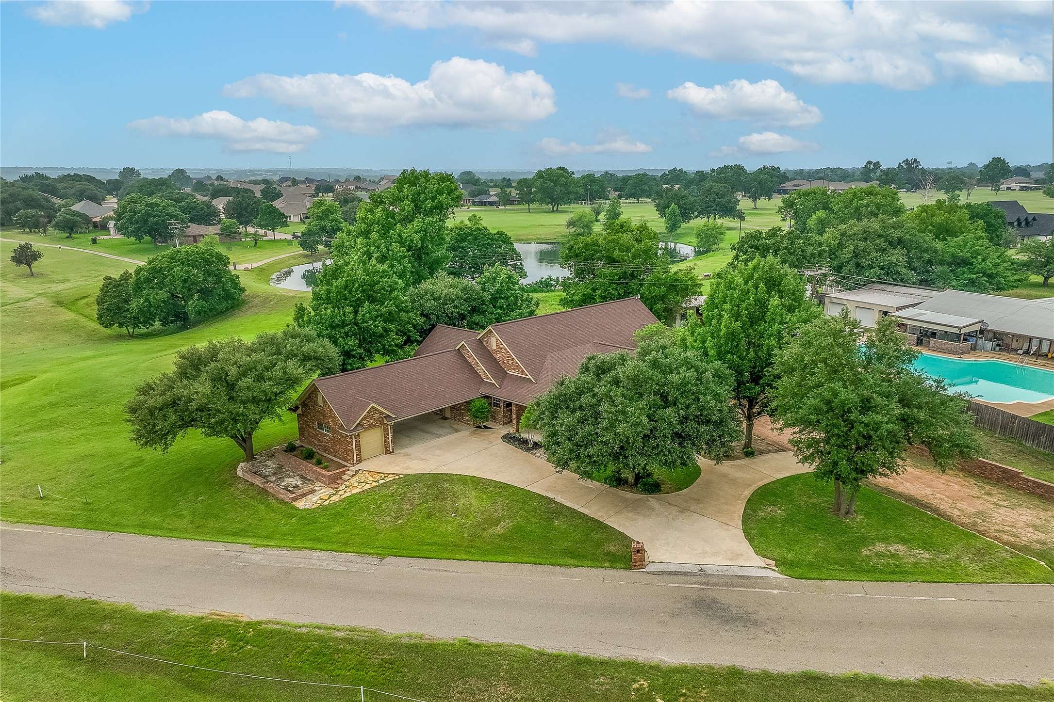 Gatesville, TX 76528,100 Wood Creek DR