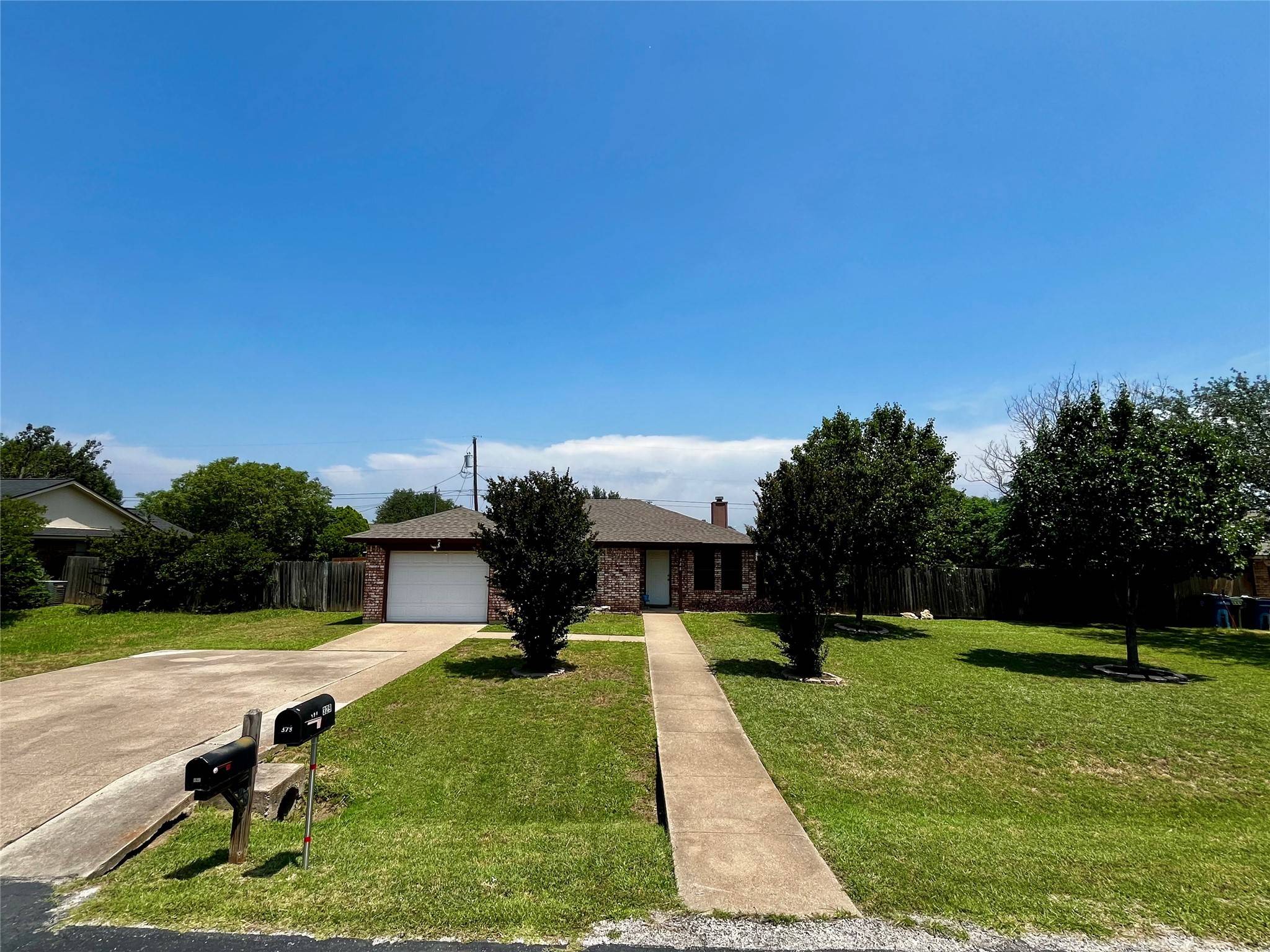 Roanoke, TX 76262,328 Branson RD