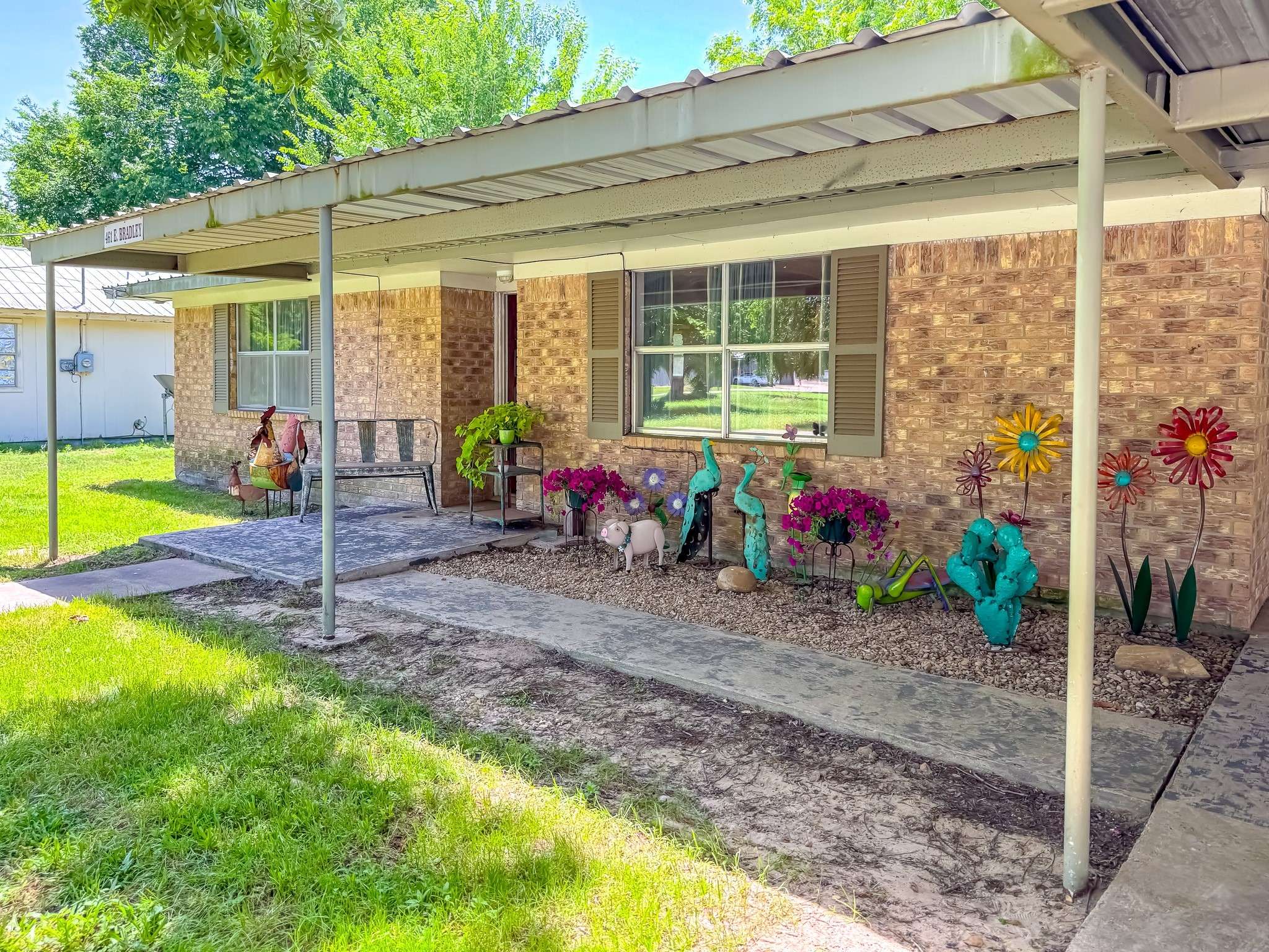 Fairfield, TX 75840,461 E Bradley ST