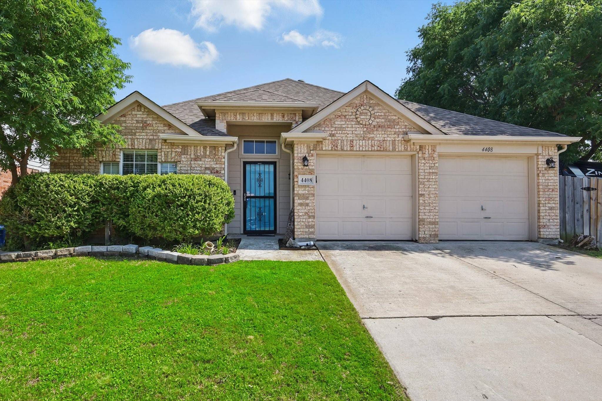 Corinth, TX 76208,4408 Sunny Oak LN