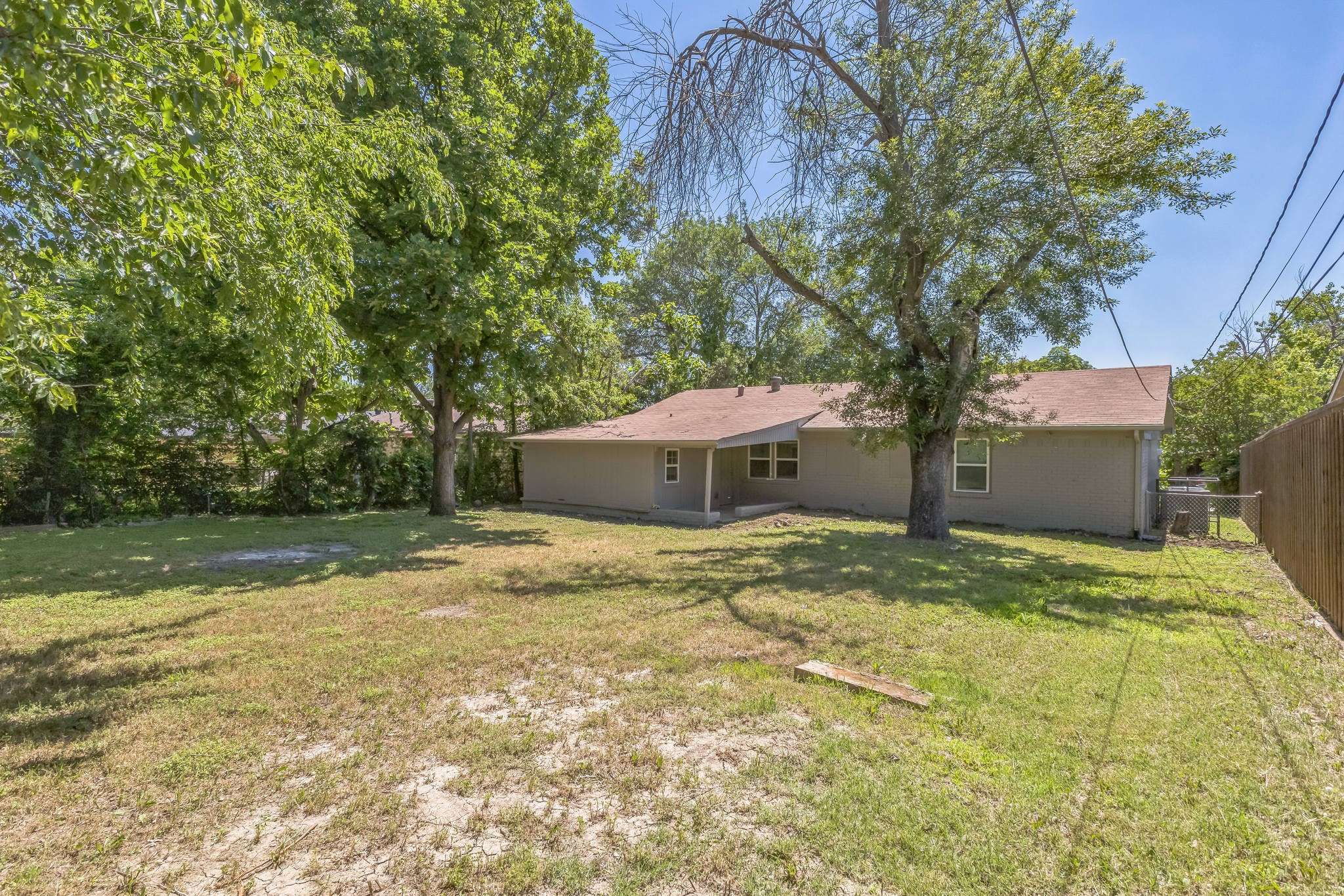 Mesquite, TX 75150,3527 Palm DR