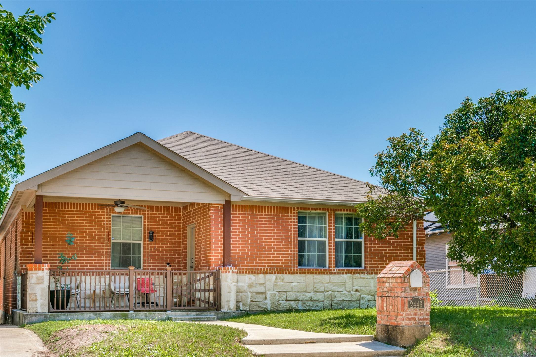 Dallas, TX 75211,2446 Catherine ST