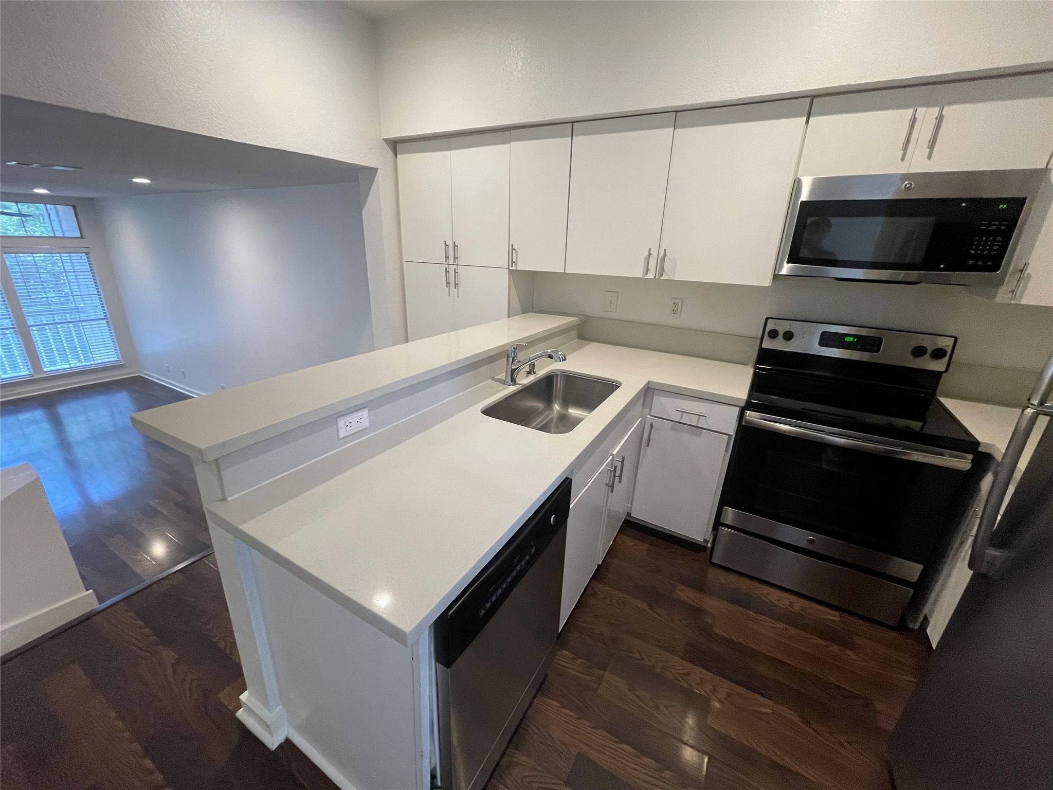 Dallas, TX 75231,7474 Fair Oaks AVE #8403