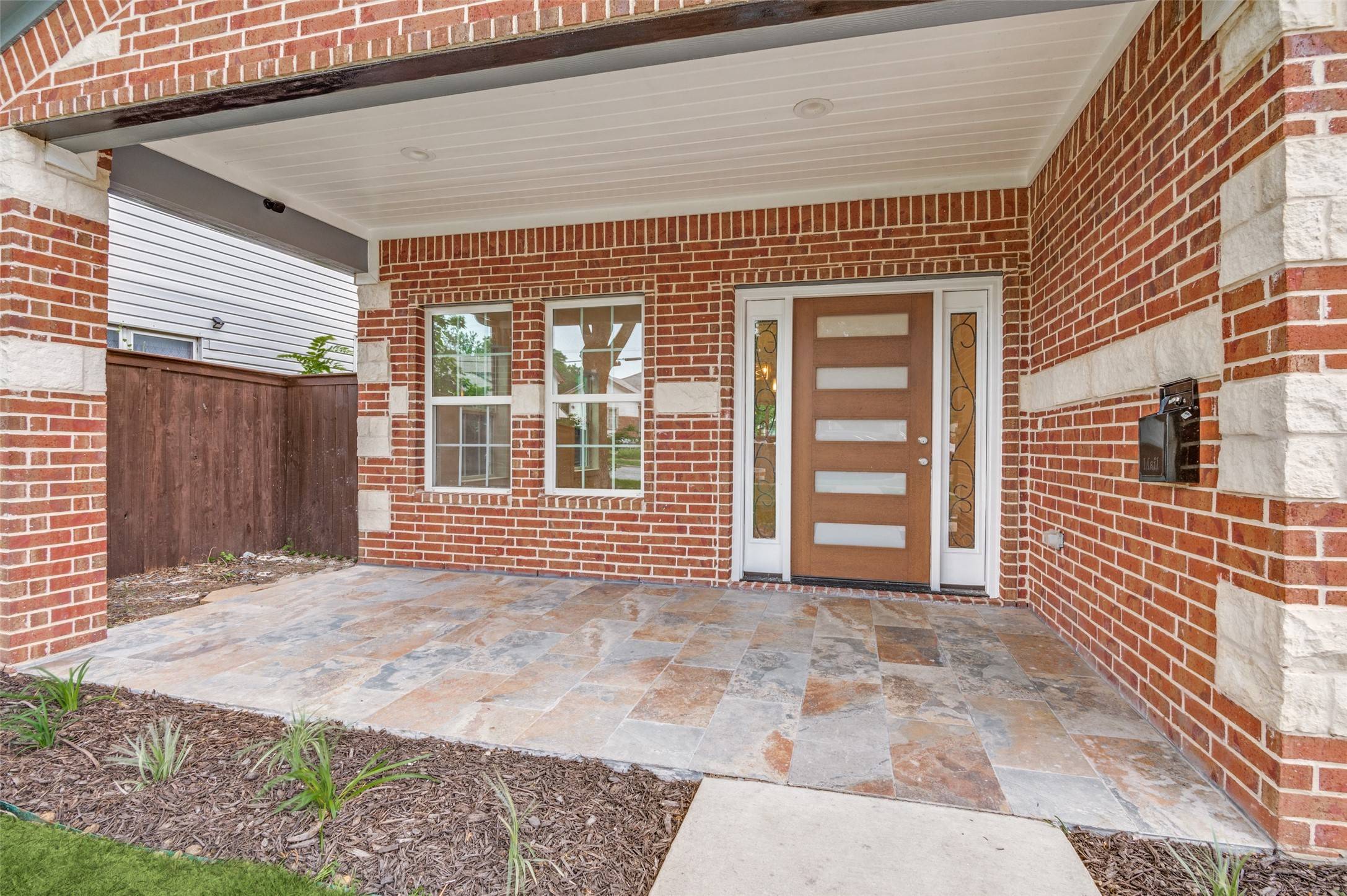 Dallas, TX 75211,2723 Bentley AVE