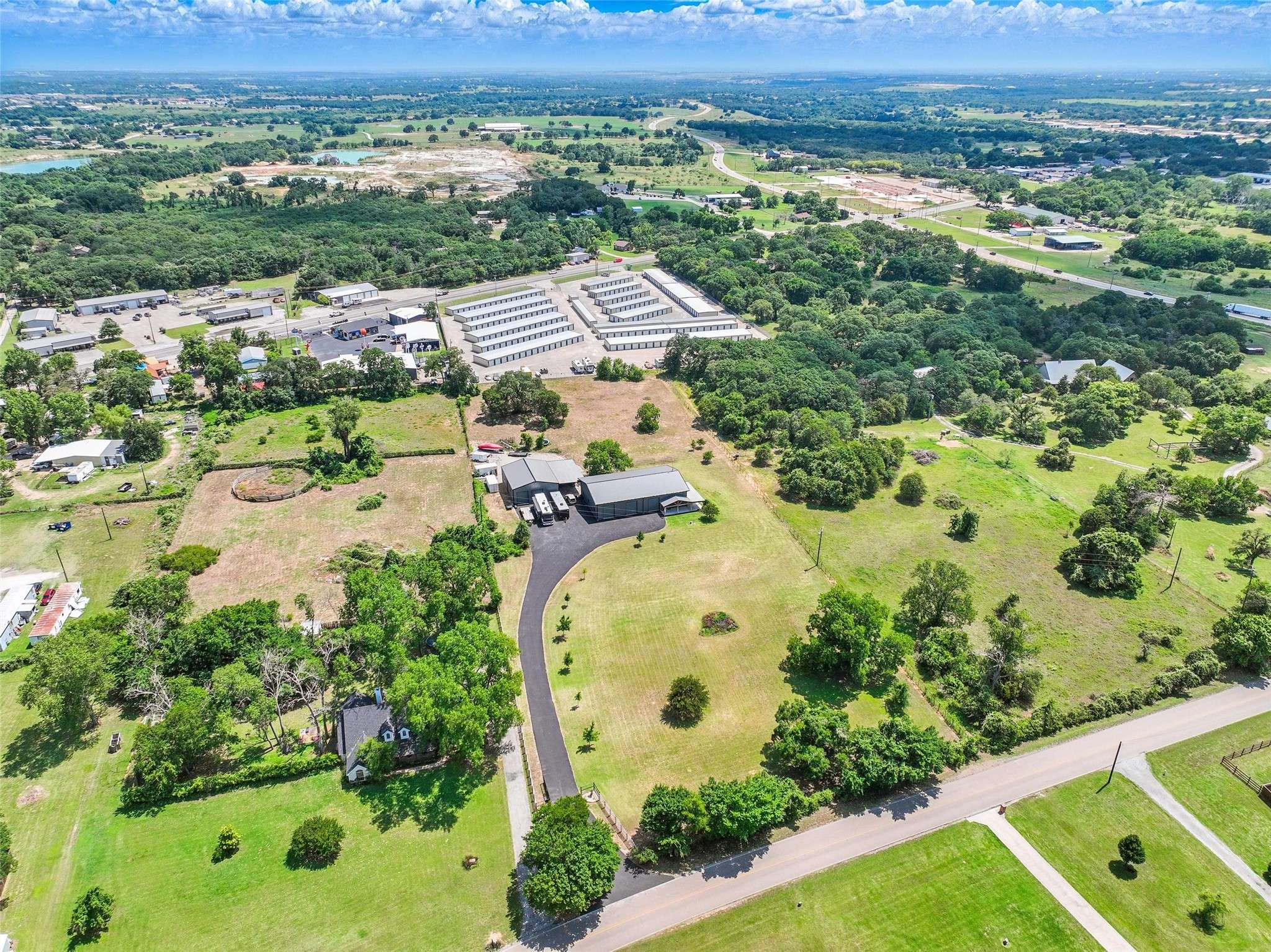 Weatherford, TX 76088,1661 Greenwood RD