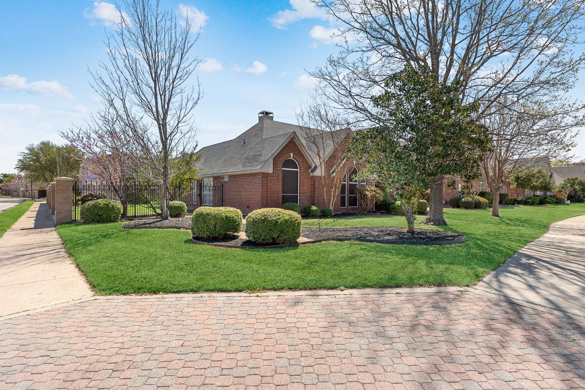 Coppell, TX 75019,330 Hampton CT
