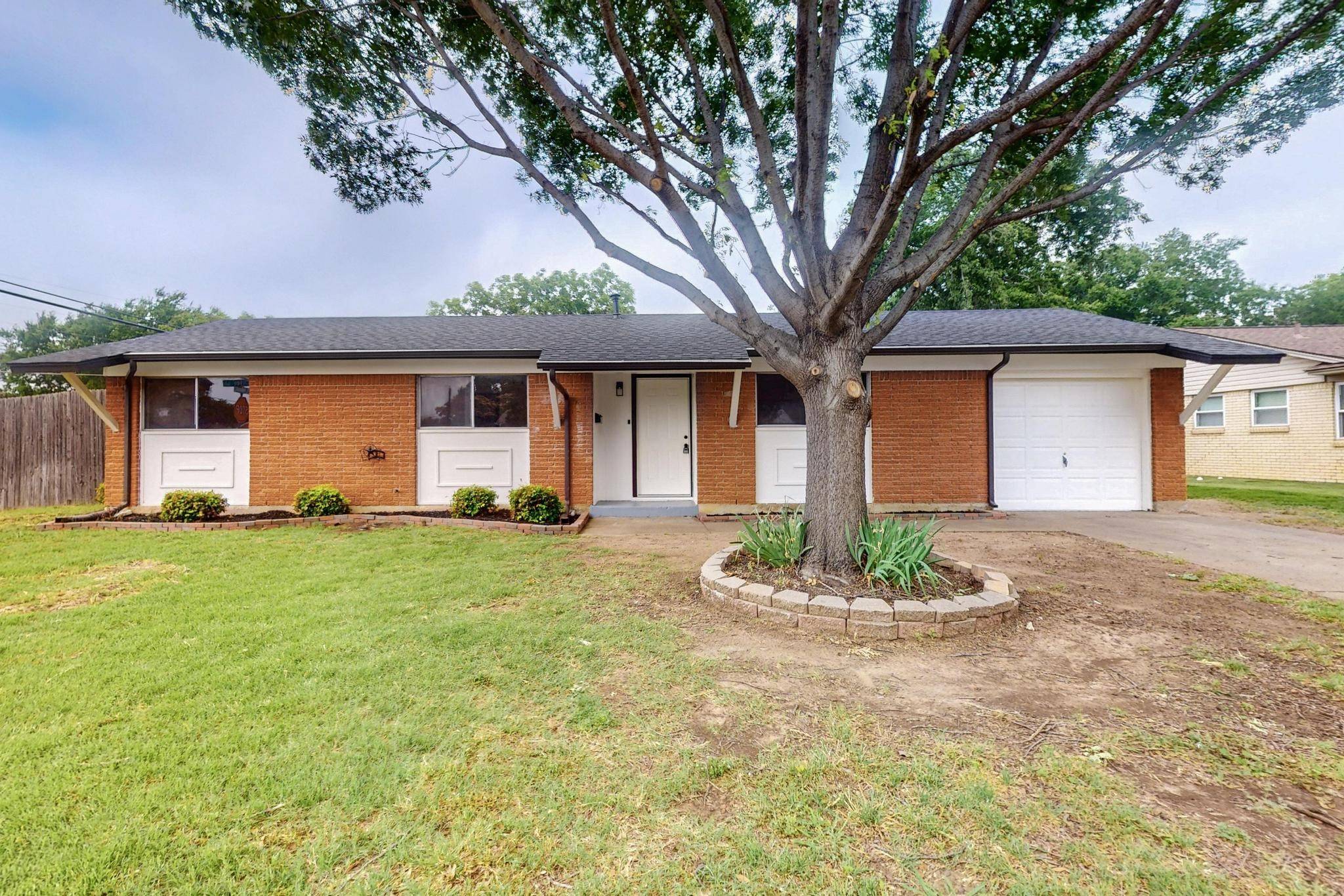 North Richland Hills, TX 76180,5101 Cloyce CT