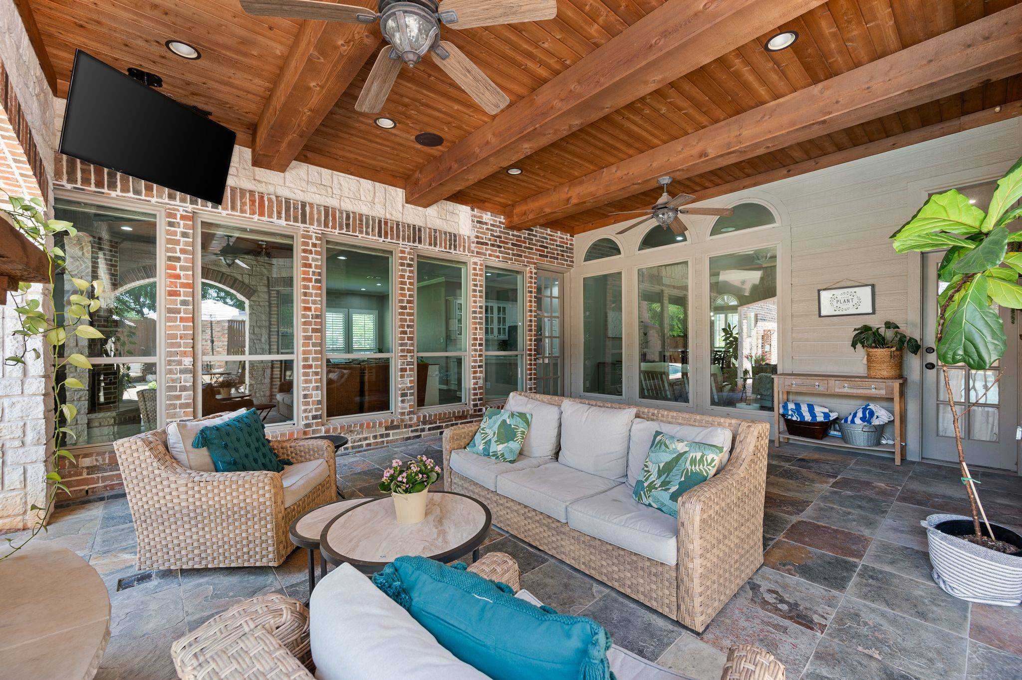 Coppell, TX 75019,840 Falcon LN