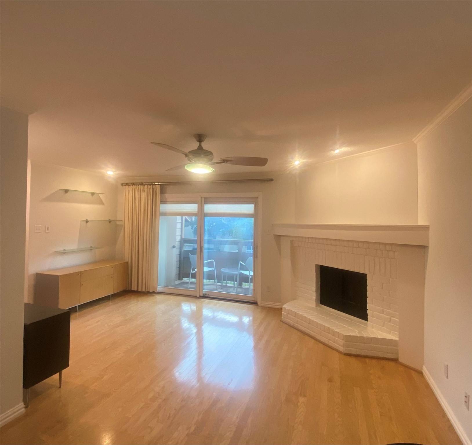 Dallas, TX 75209,7640 W Greenway BLVD #8K
