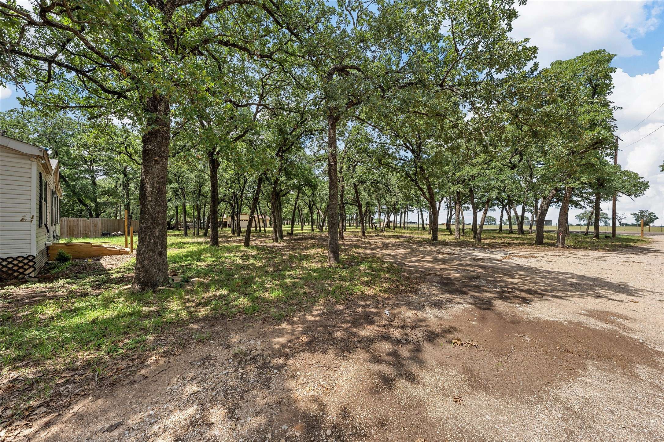 Elm Mott, TX 76640,1088 Kelinske RD