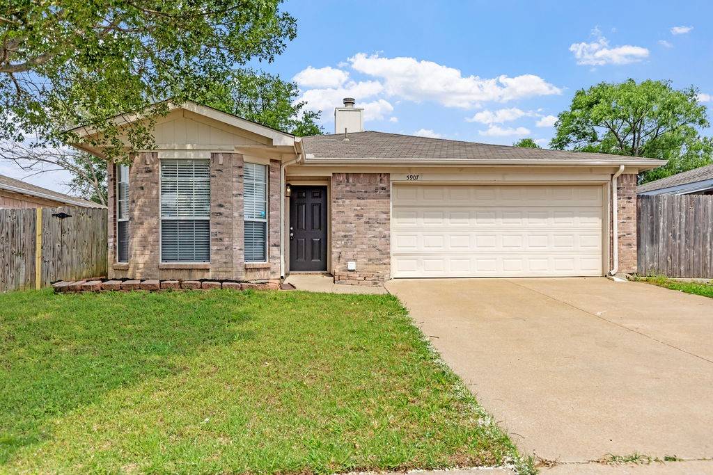 Arlington, TX 76018,5907 Cohoke DR