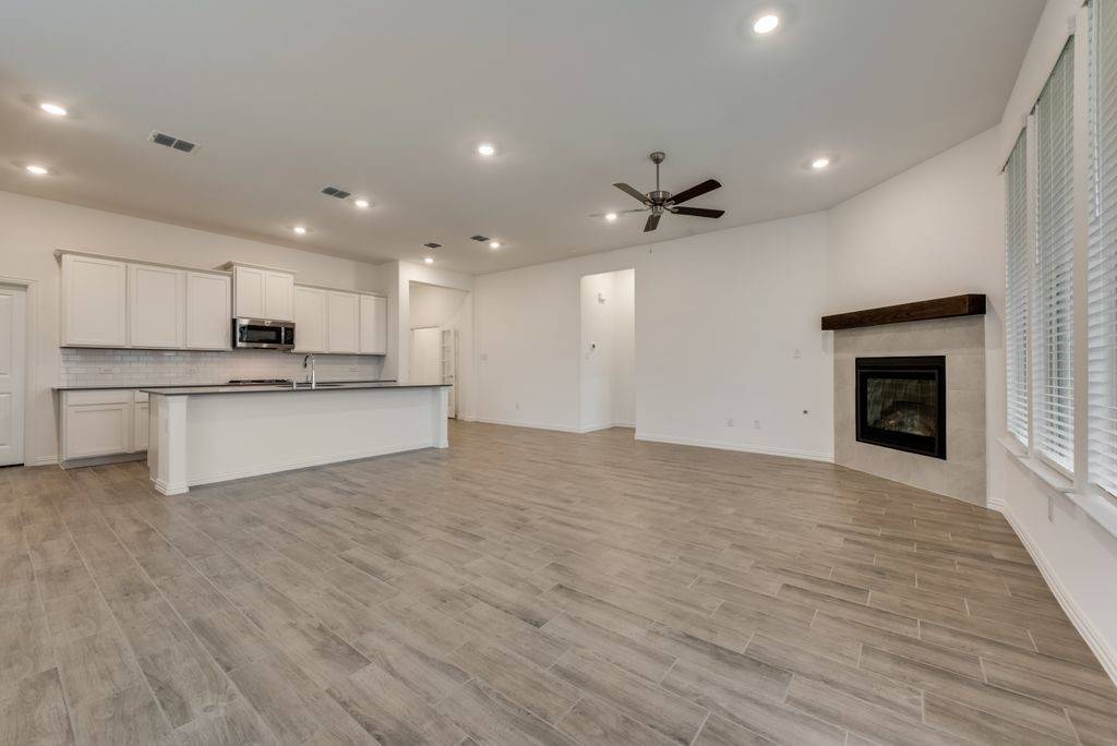 Mckinney, TX 75069,800 Enys WAY
