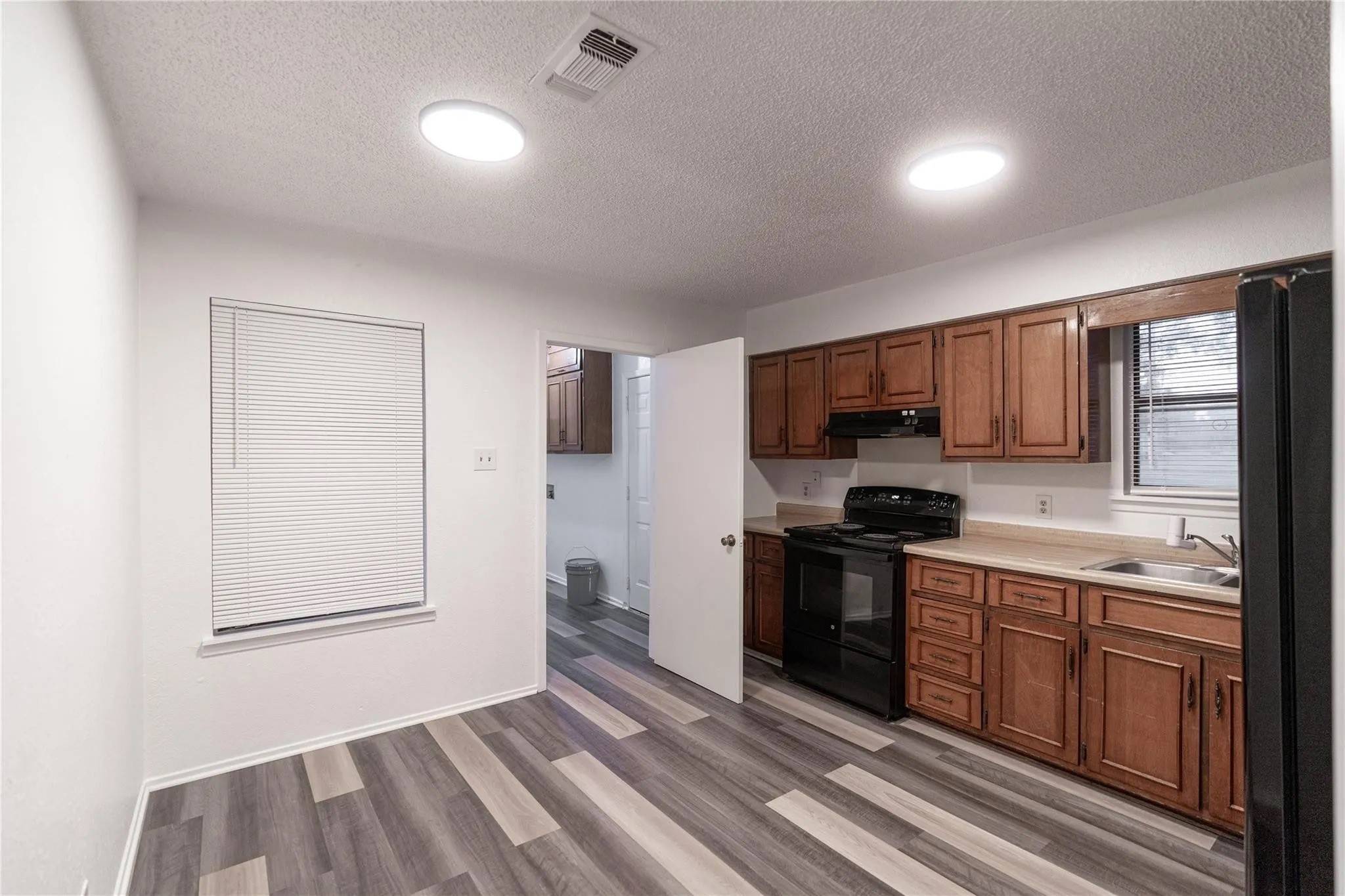 Cooper, TX 75432,1030 Tyler ST