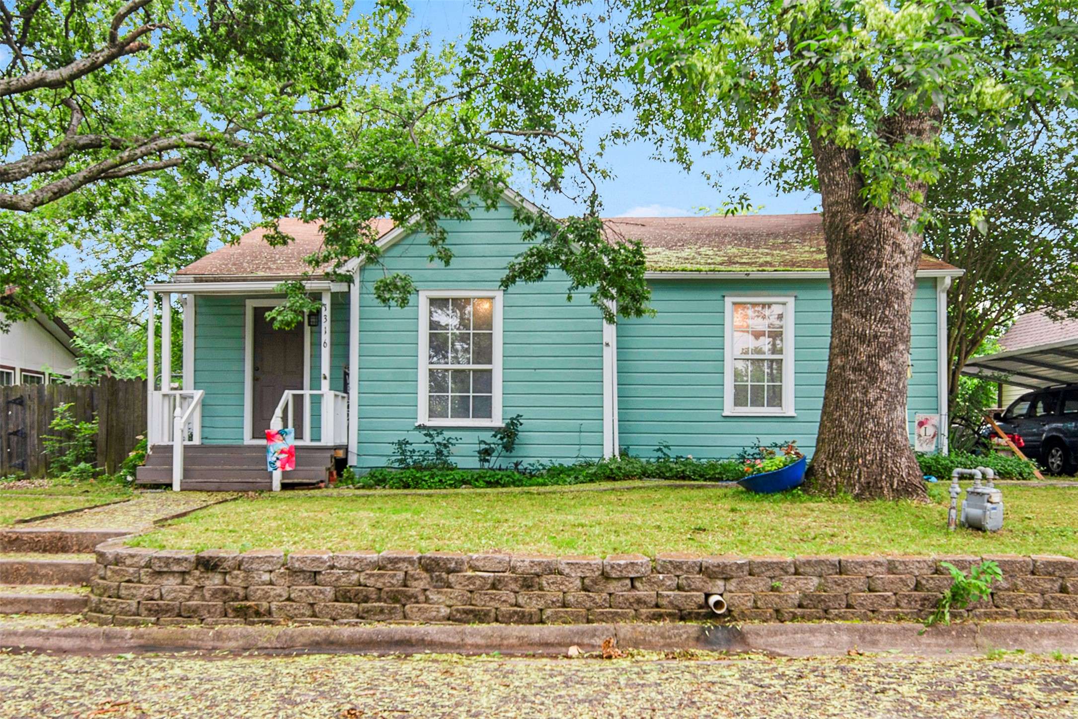 Bonham, TX 75418,1316 Elm ST