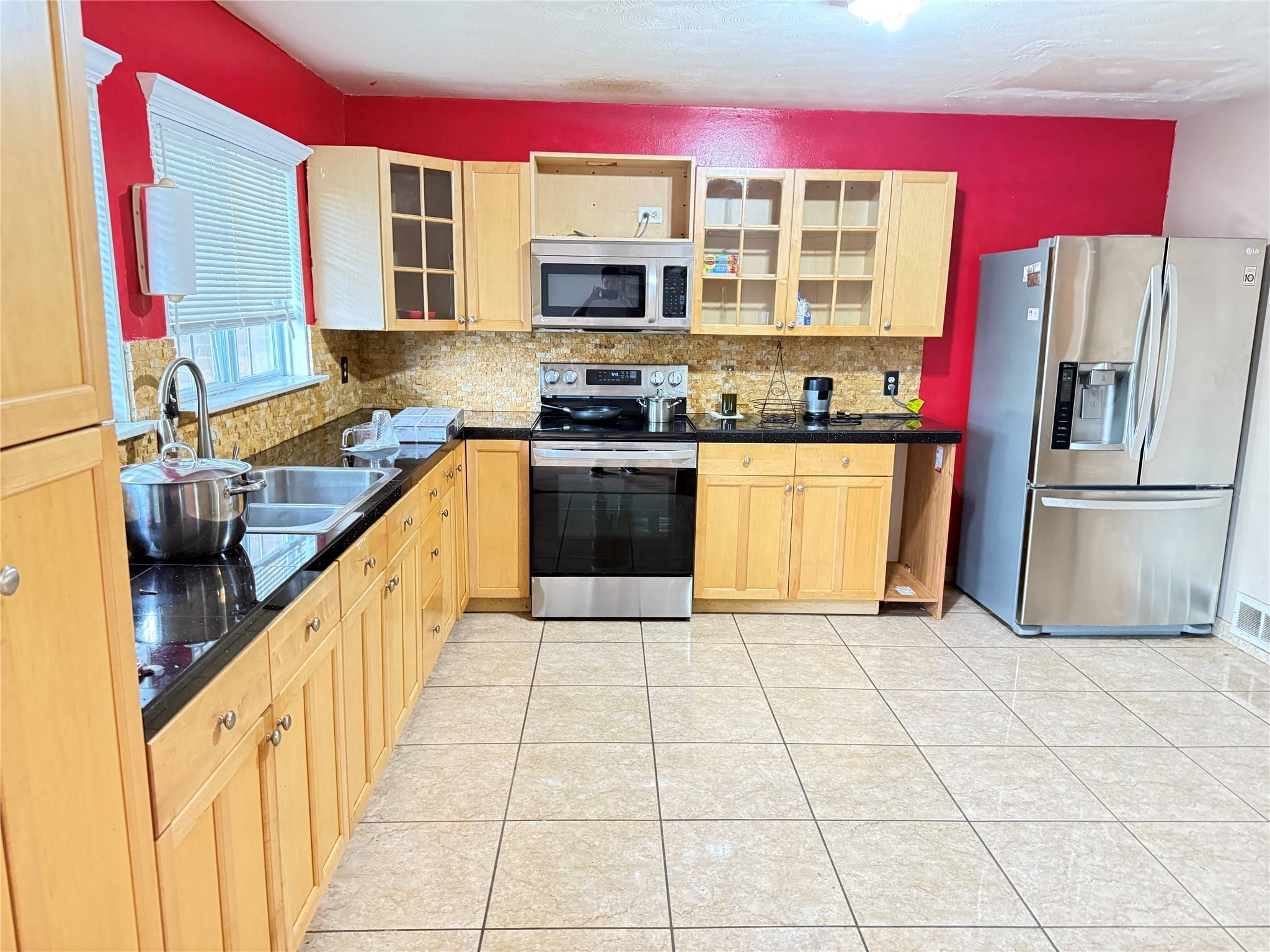 Garland, TX 75041,3106 Marydale RD
