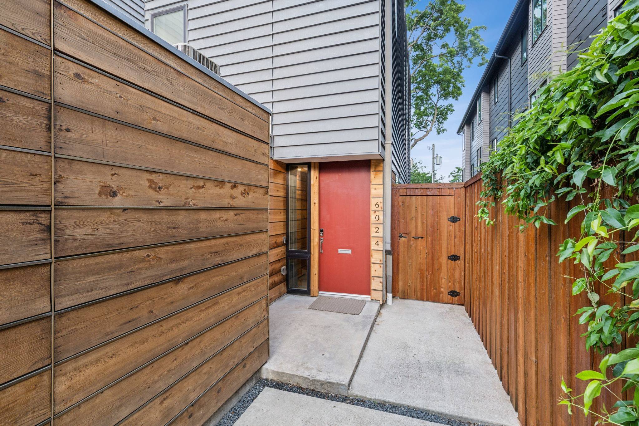 Dallas, TX 75206,6024 Hudson ST