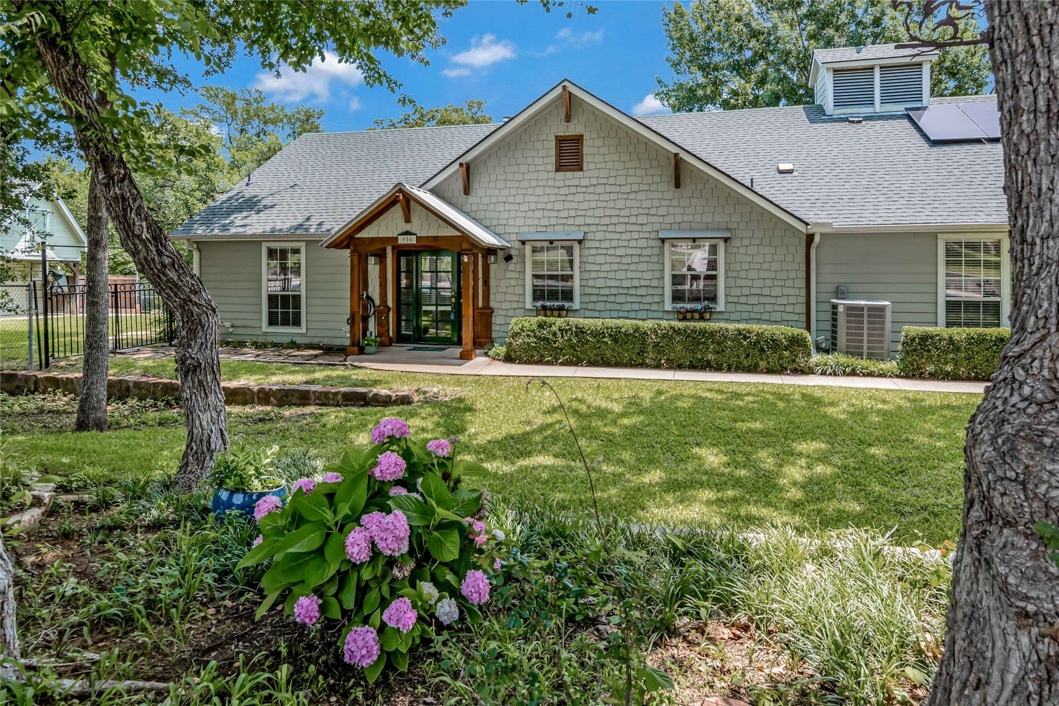 Grapevine, TX 76051,900 N Dove RD