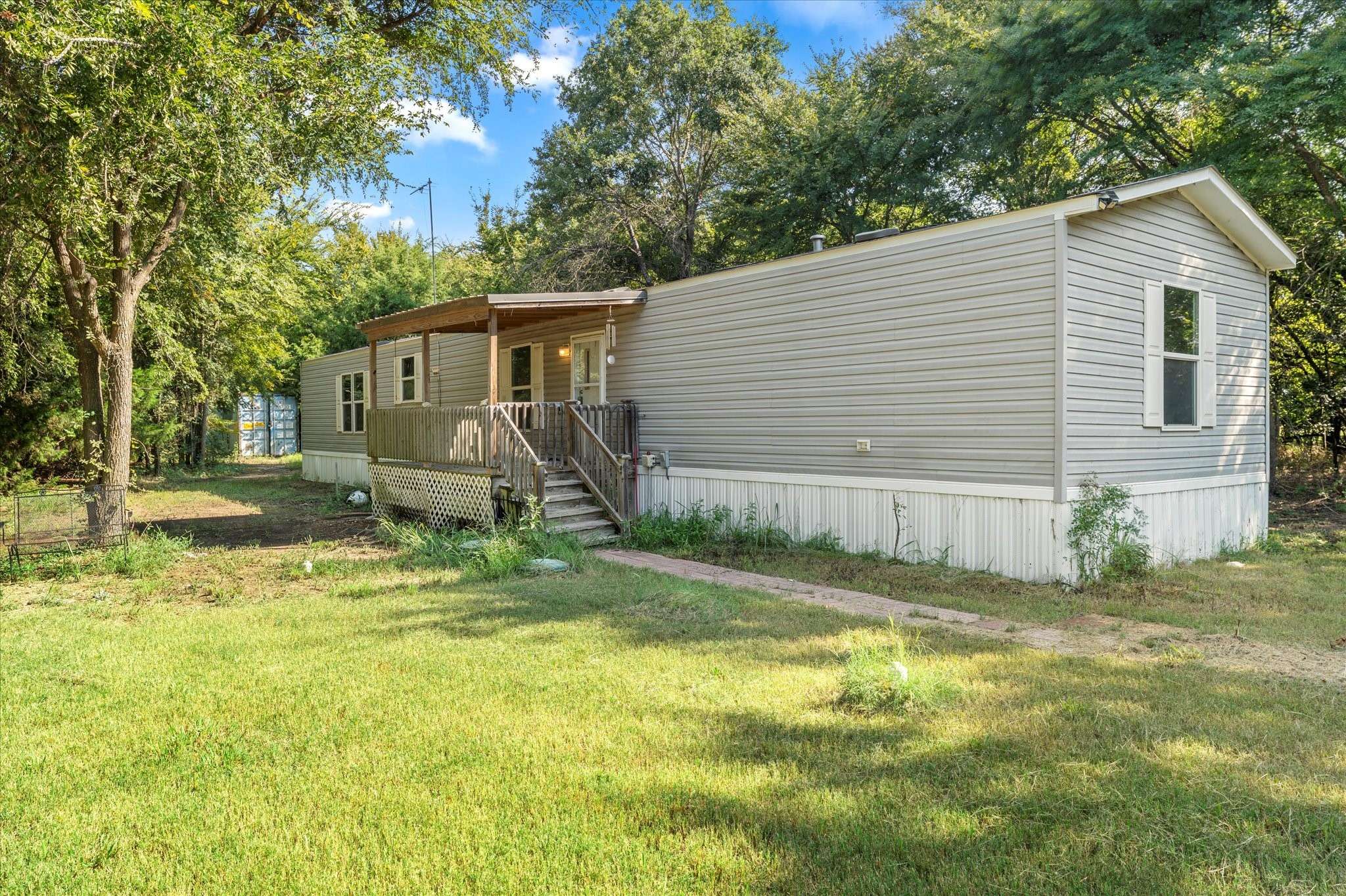 Corsicana, TX 75109,818 SE County Road 2260