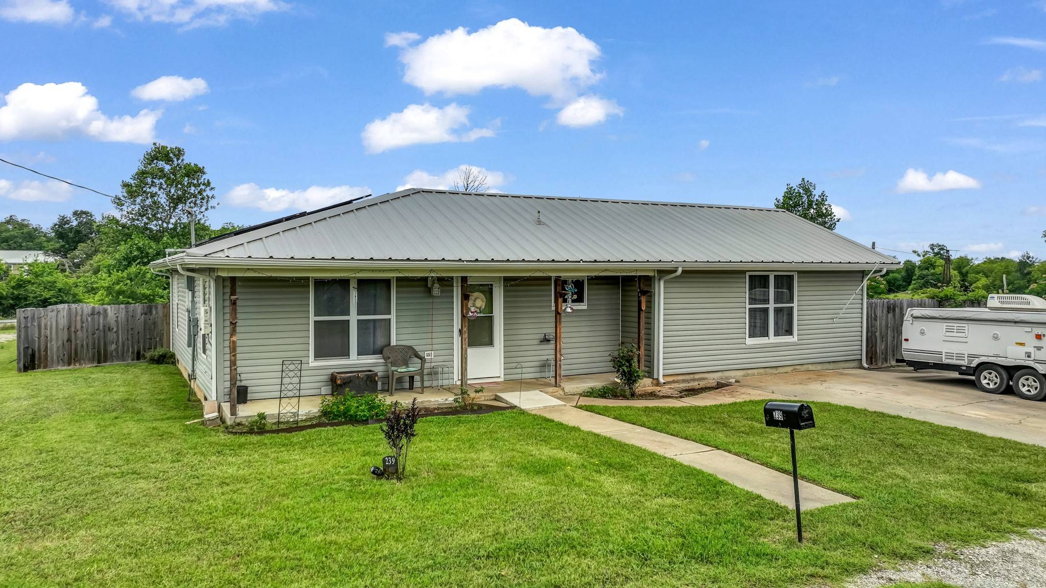Jacksboro, TX 76458,239 N 10th ST