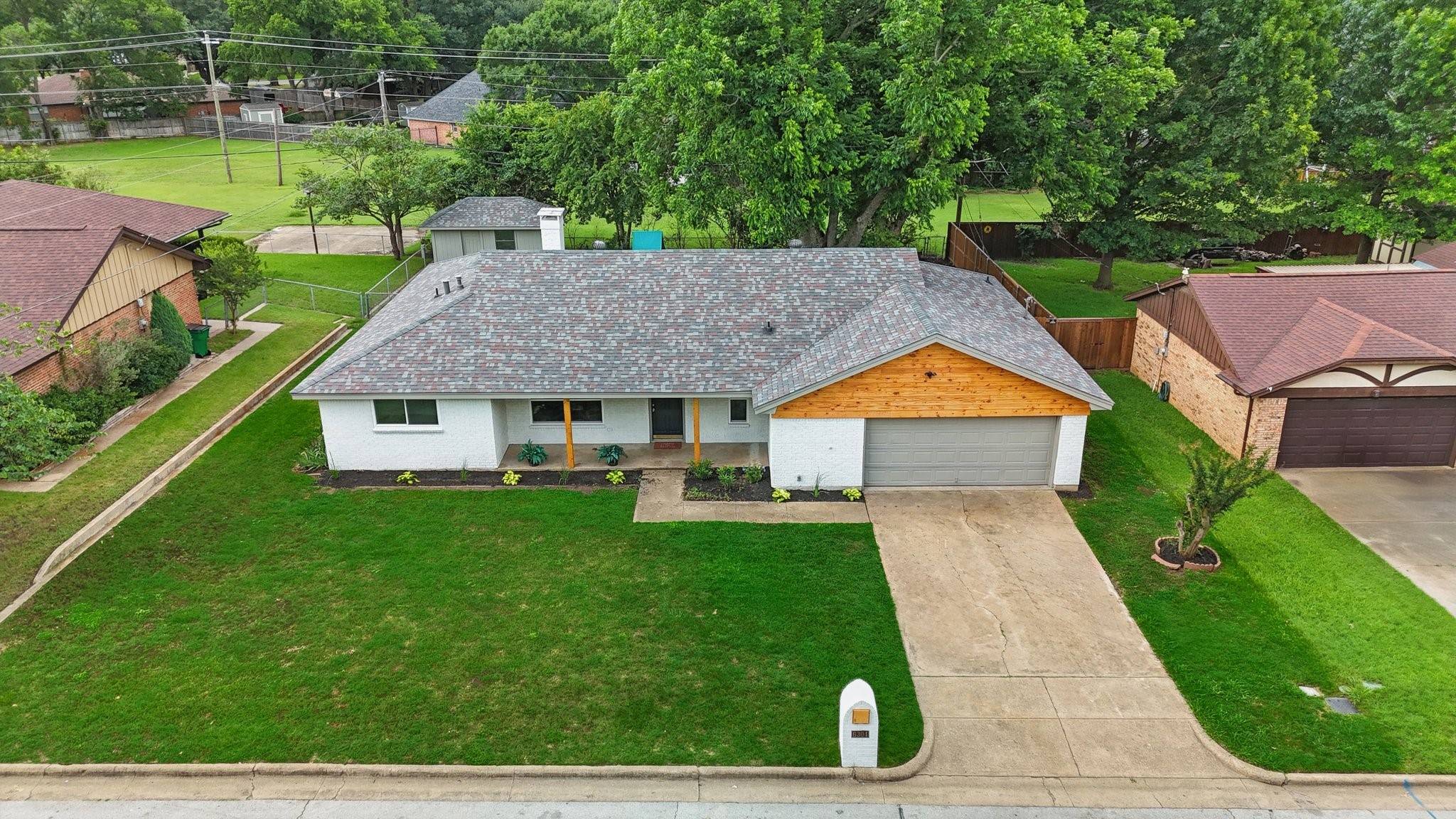 Haltom City, TX 76180,6304 Circleview DR