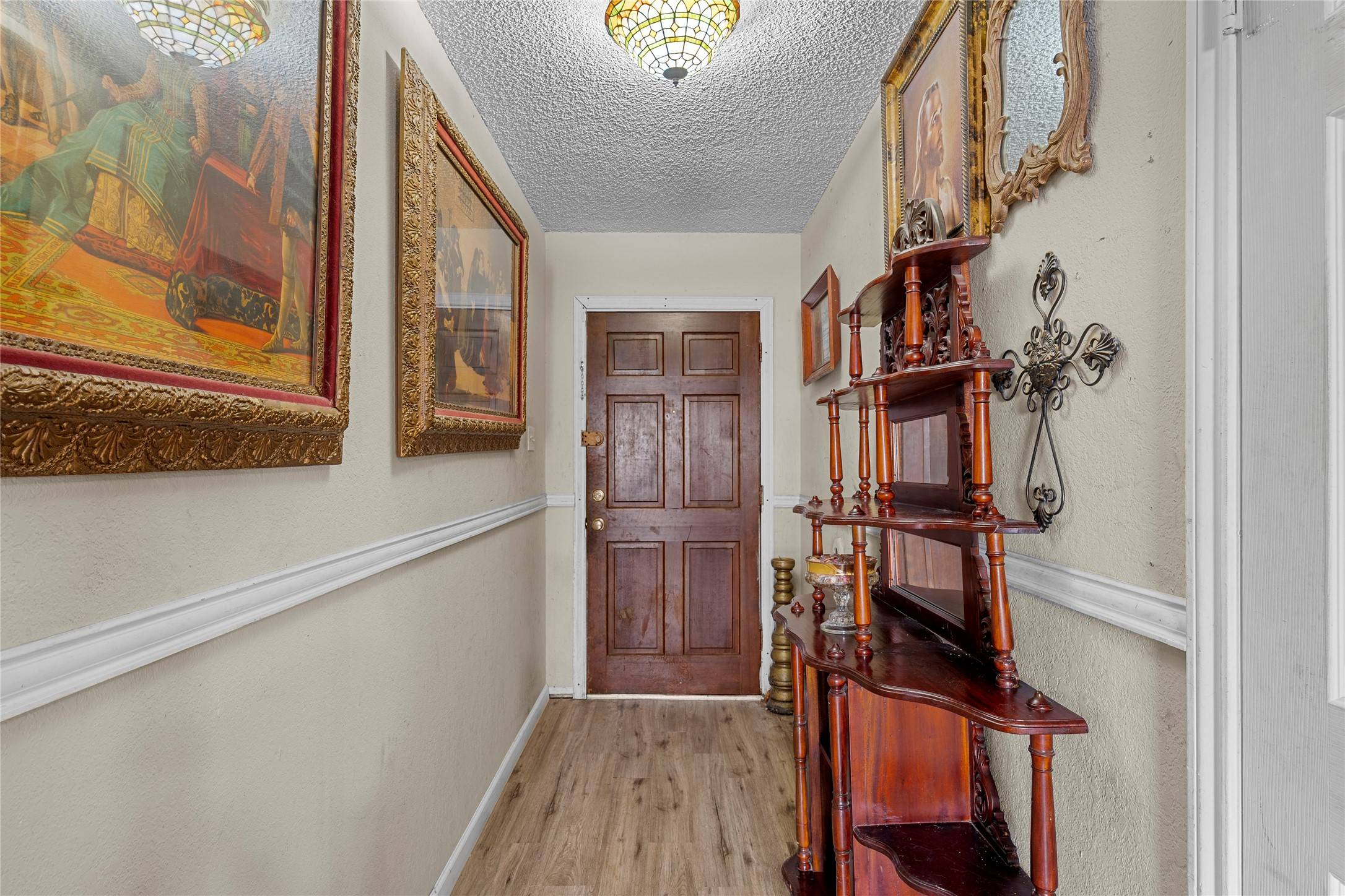 Hewitt, TX 76643,812 W Warren ST