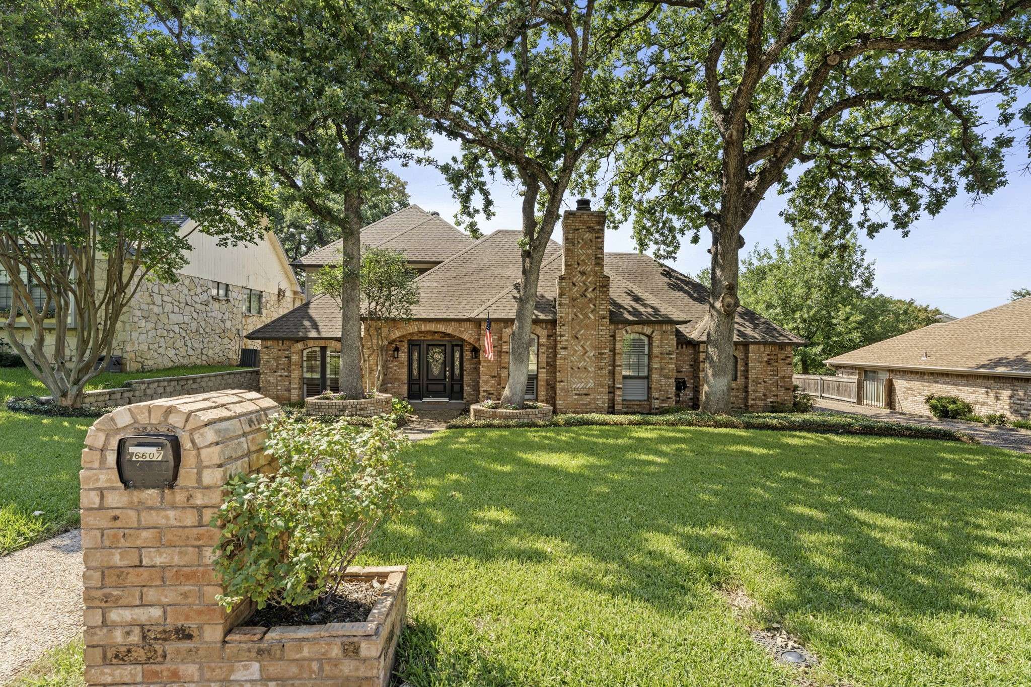 Arlington, TX 76016,6607 Canalview DR