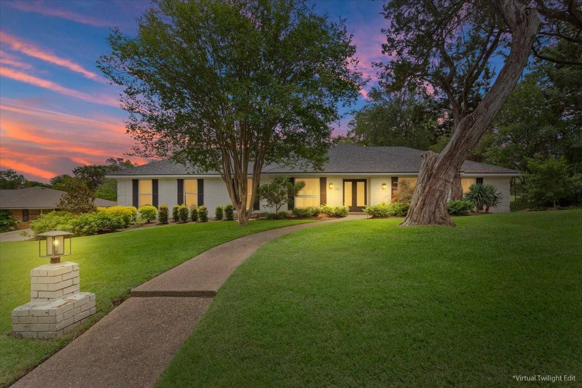Waco, TX 76708,3201 Carroll DR