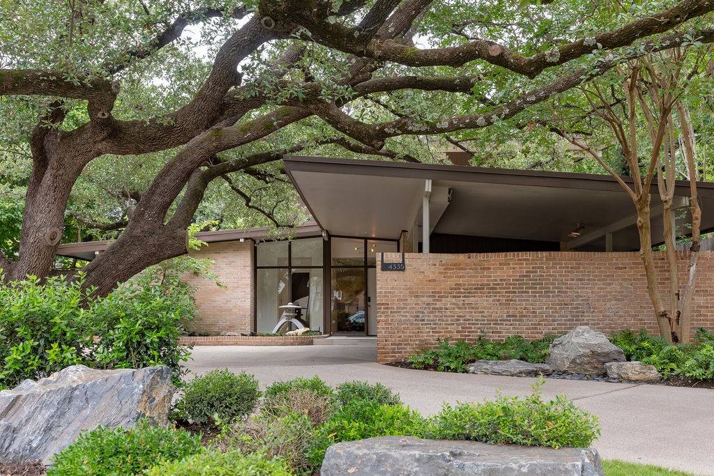 Dallas, TX 75219,4335 Rawlins ST