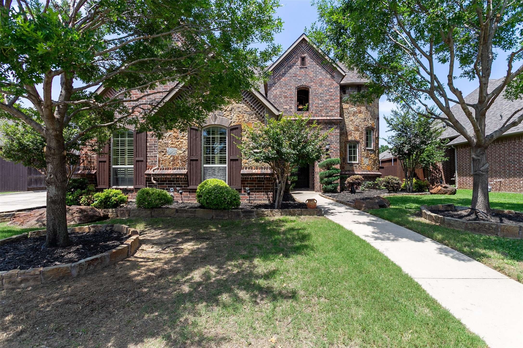 North Richland Hills, TX 76182,7905 Hallmark DR