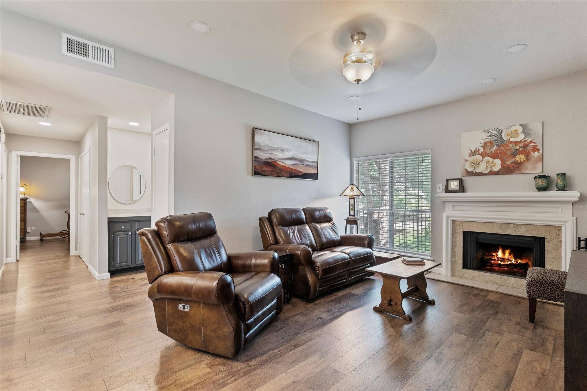Dallas, TX 75231,8601 Park LN #323