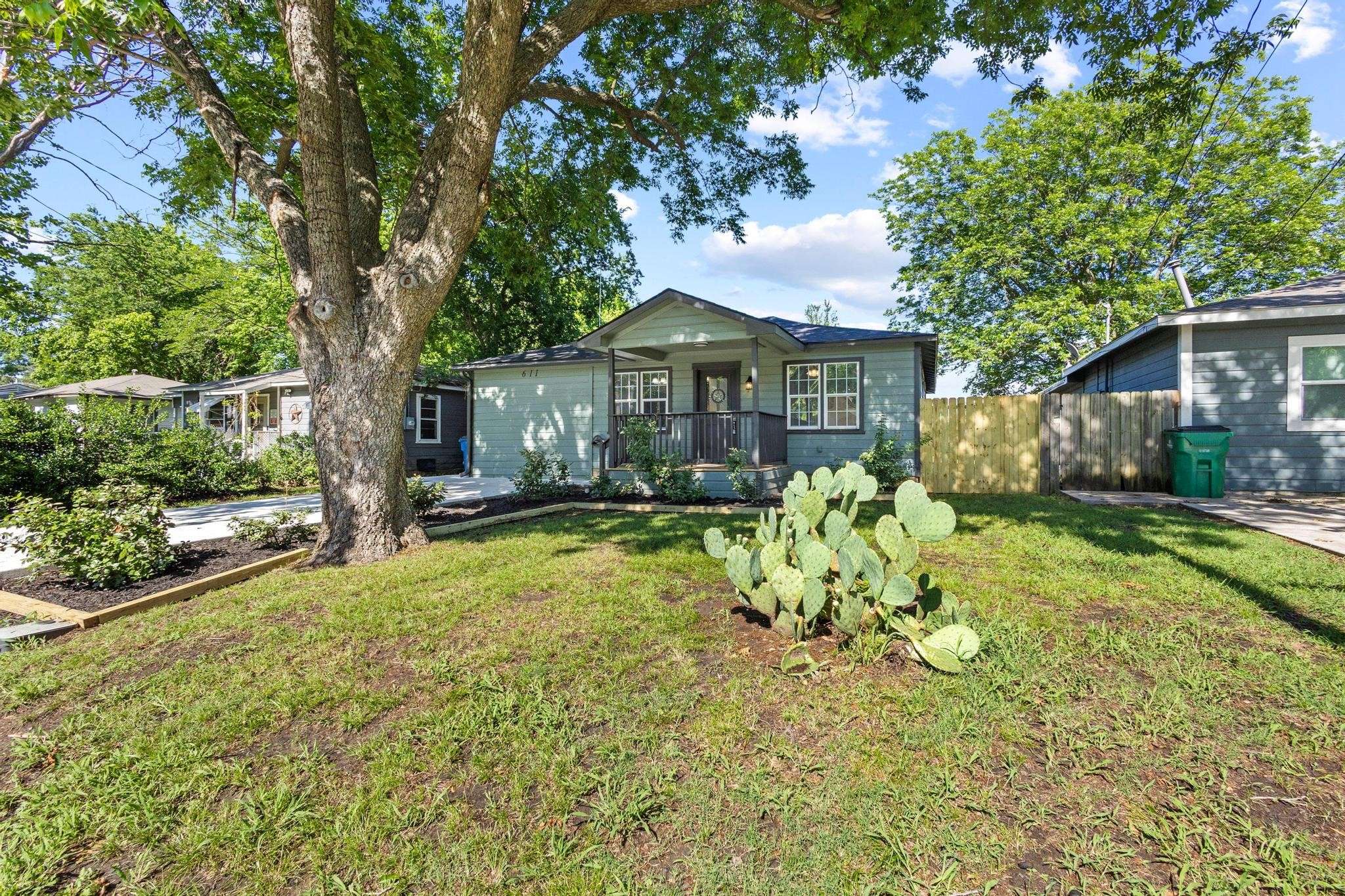 Pottsboro, TX 75076,611 S Magnolia ST