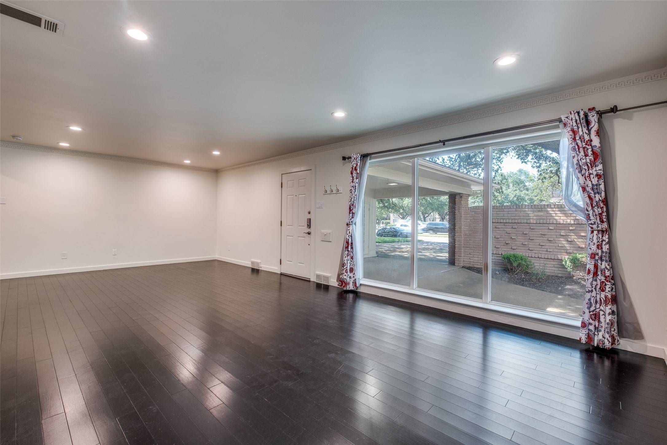University Park, TX 75225,3545 Northwest Pkwy