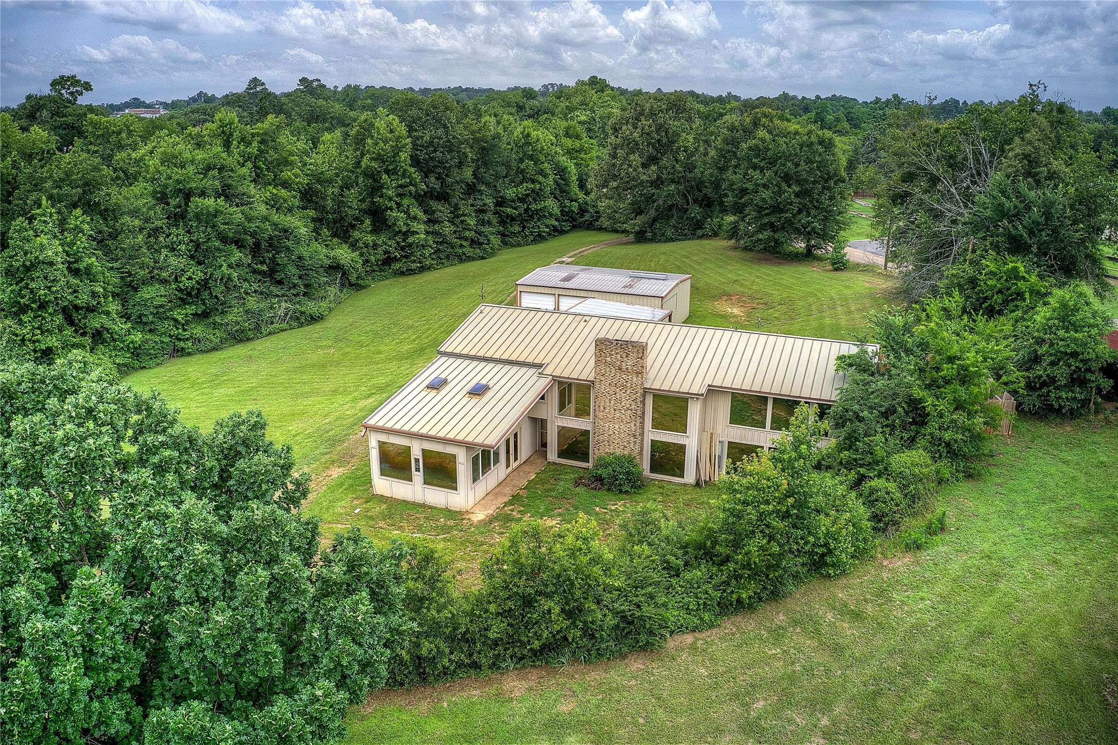 Winnsboro, TX 75494,950 Gilmer RD
