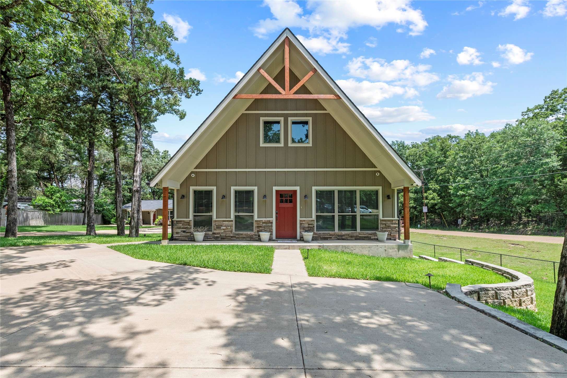 Mabank, TX 75156,102 Anderson LN