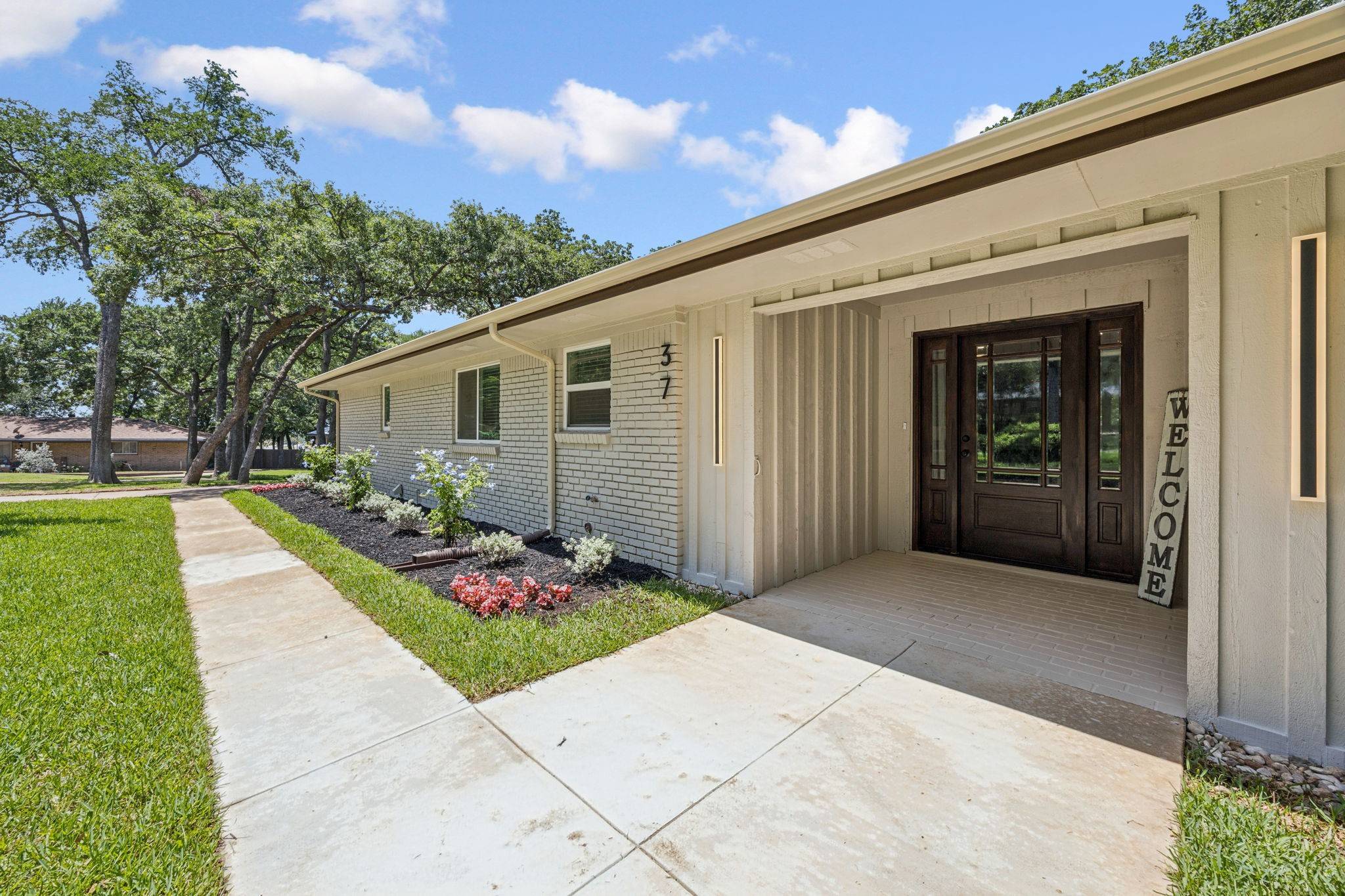 Bedford, TX 76021,37 Devonshire DR