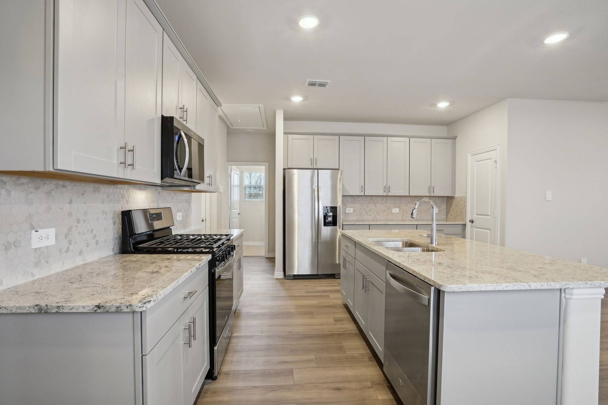 Princeton, TX 75071,207 Greenbriar DR