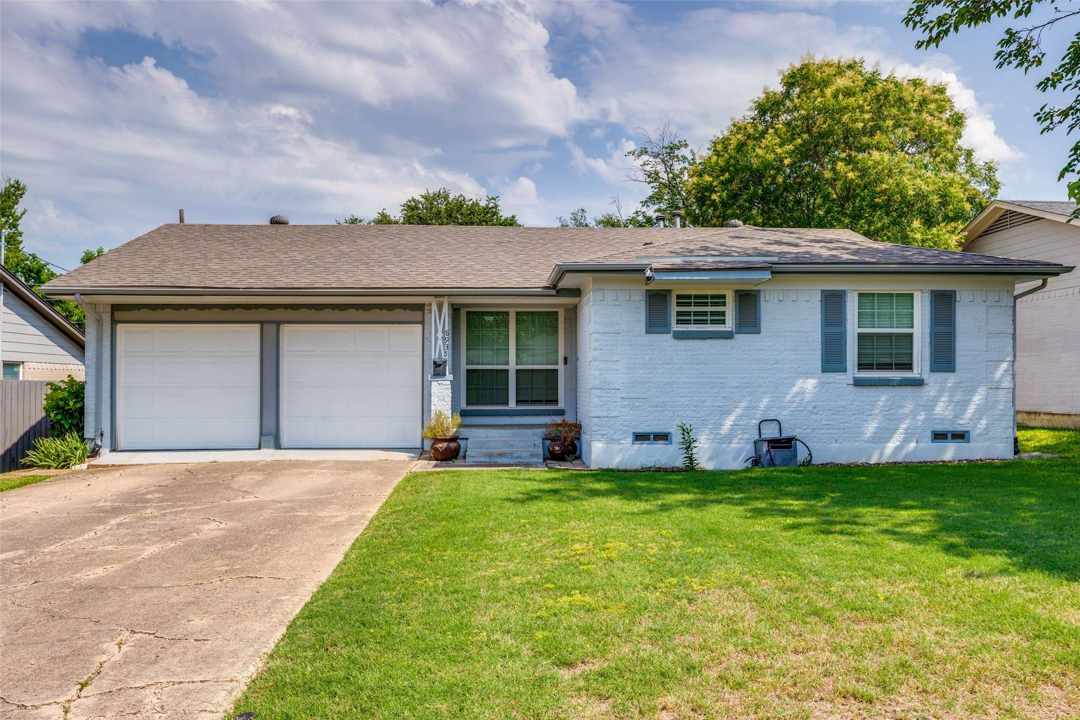 Dallas, TX 75243,8935 Clearwater DR