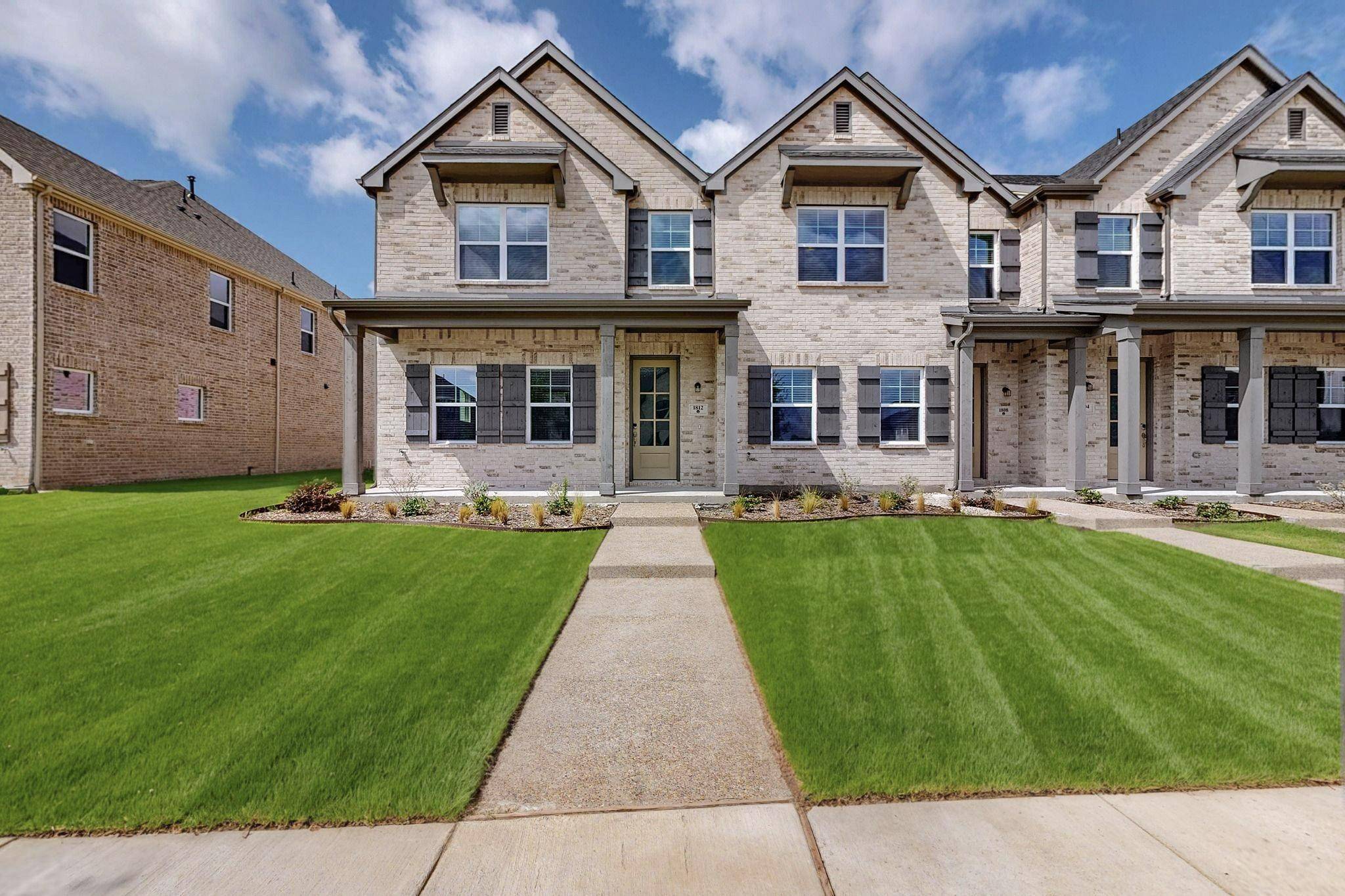 Mesquite, TX 75181,1812 Summer Aura